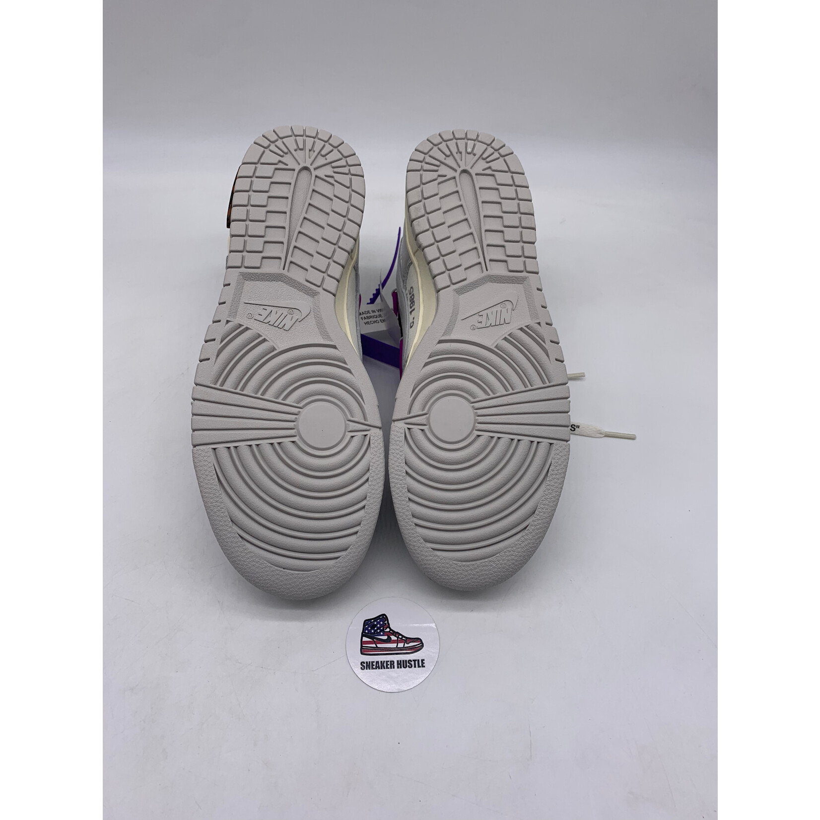 Nike Nike Dunk Low Off-White Lot 28
