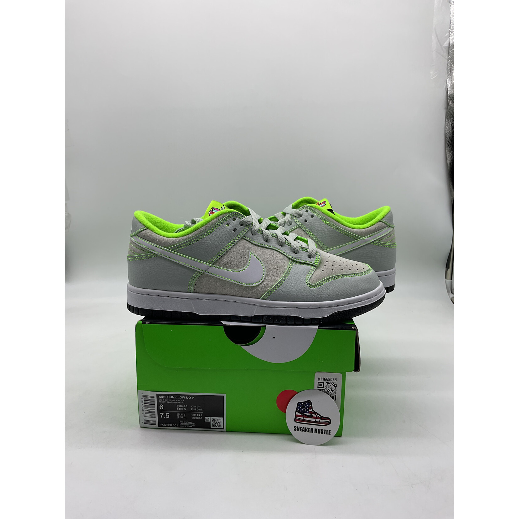 Nike Nike Dunk Low University of Oregon PE (2023)