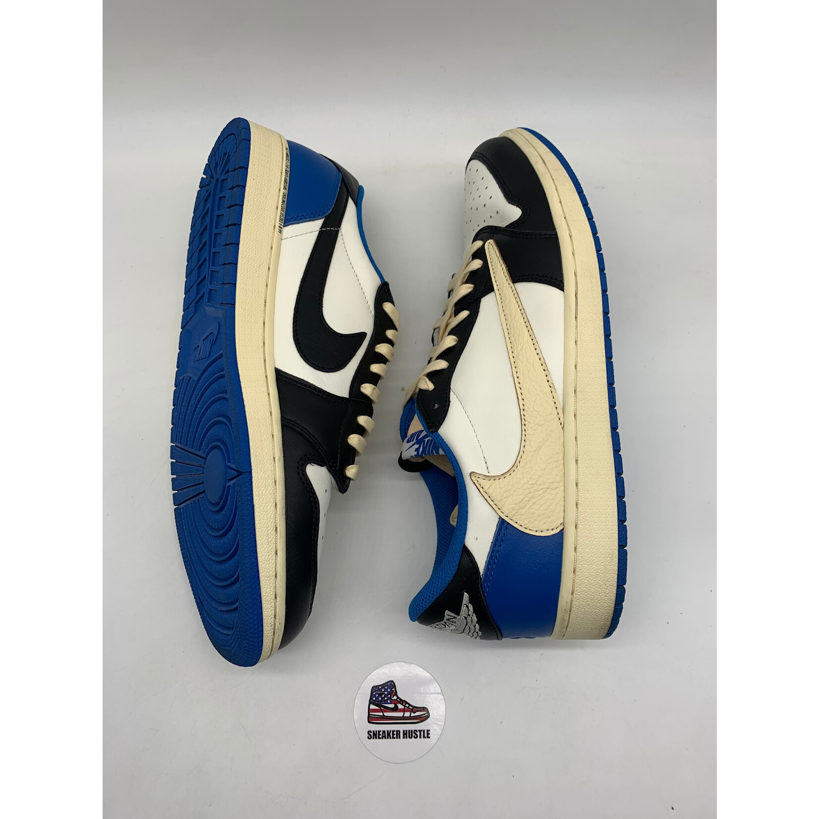 Air Jordan Jordan 1 Retro Low OG SP Fragment x Travis Scott