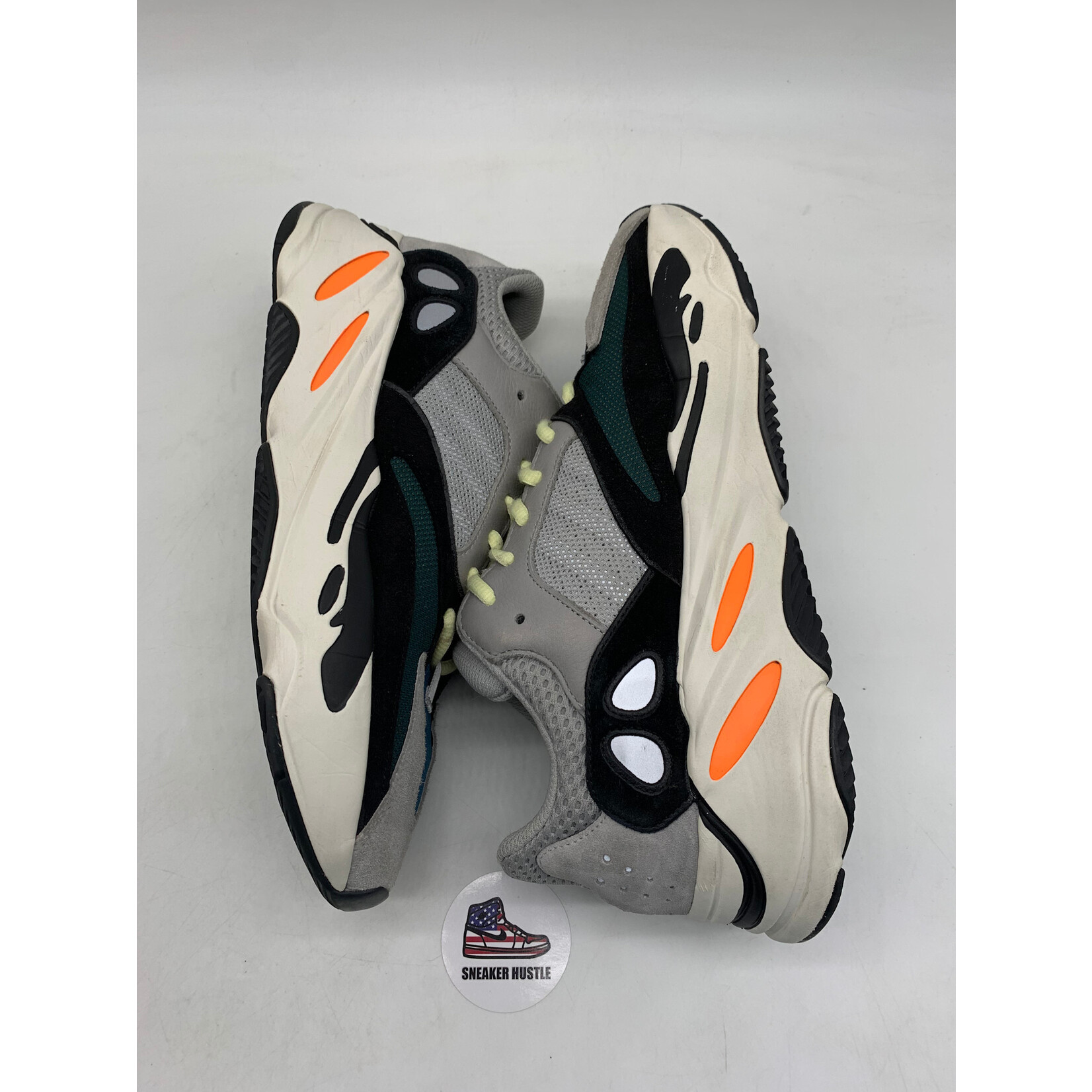 Adidas adidas Yeezy Boost 700 Wave Runner