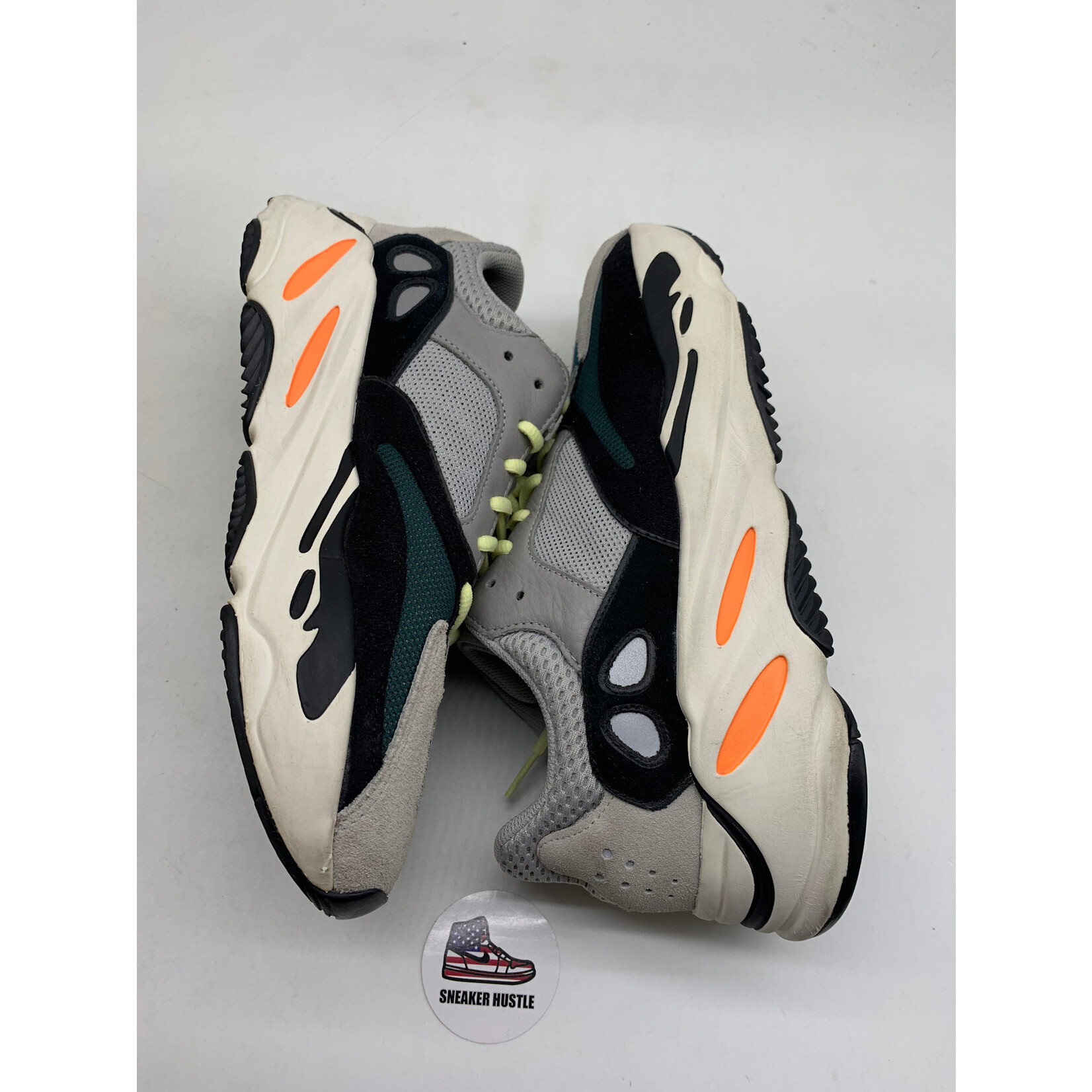 Adidas adidas Yeezy Boost 700 Wave Runner