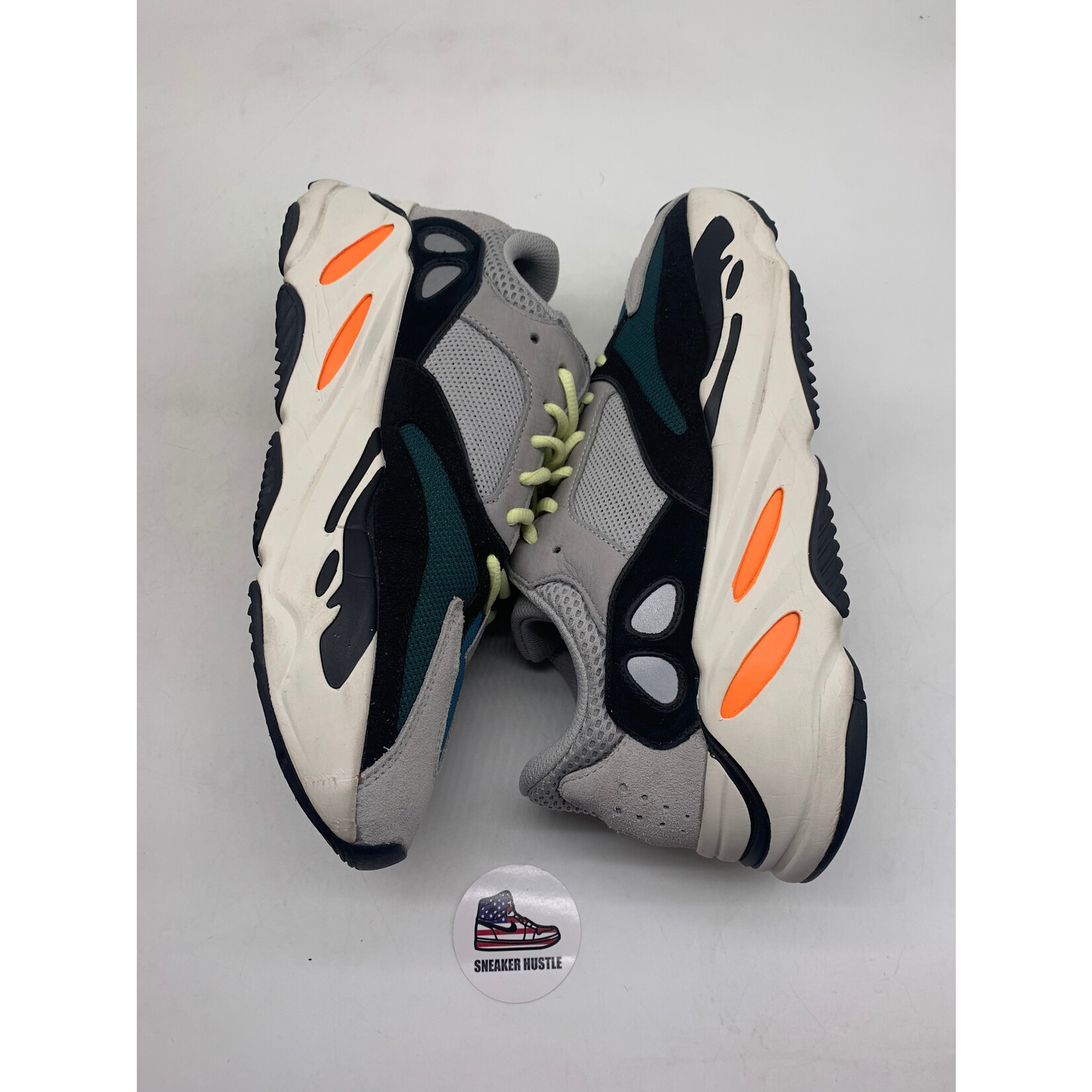 Adidas adidas Yeezy Boost 700 Wave Runner