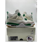 Air Jordan Jordan 4 Retro SB Pine Green