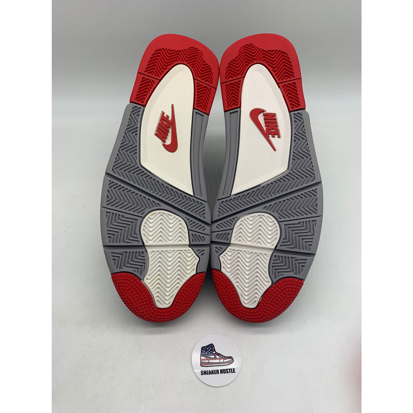 Air Jordan Jordan 4 Retro Bred (2019)