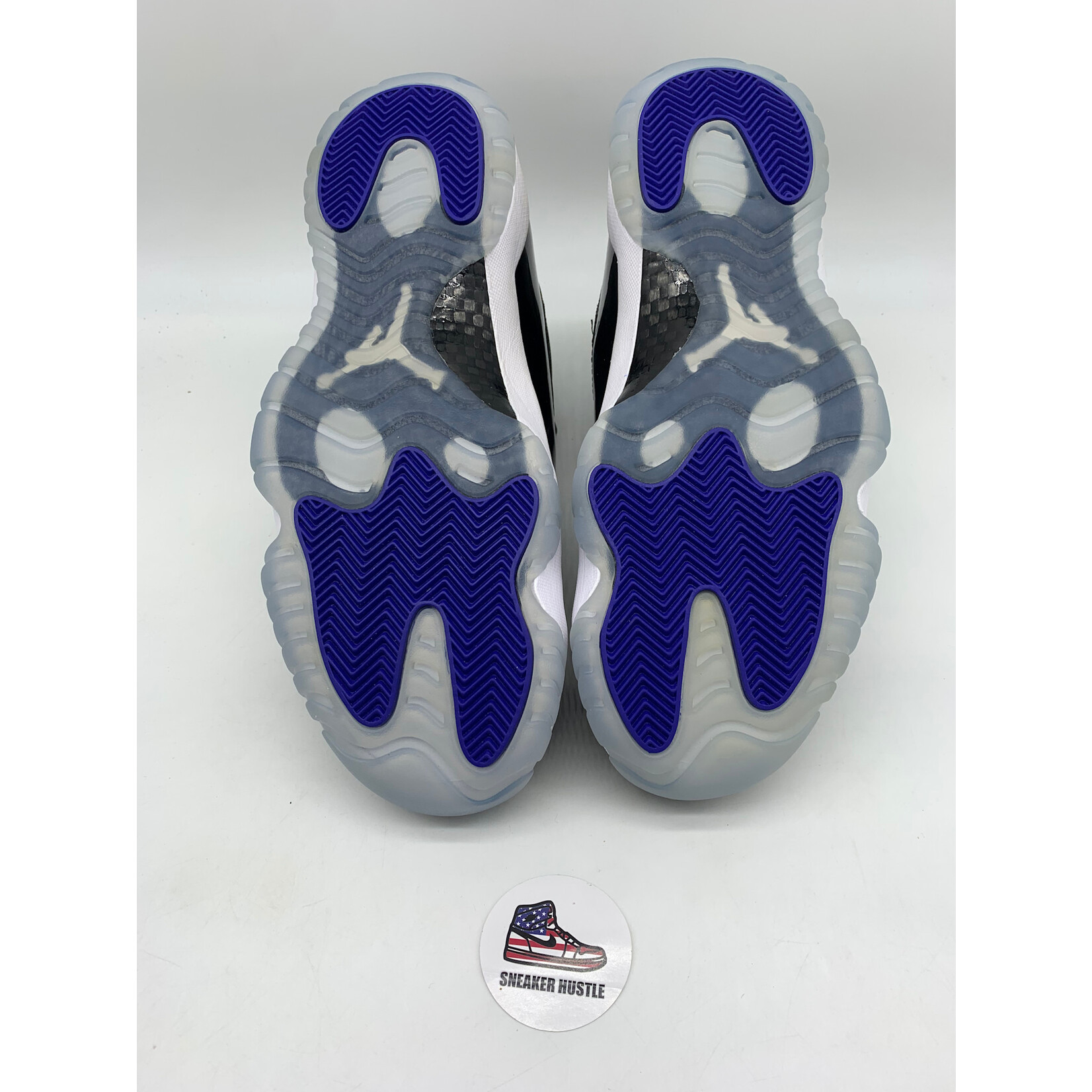 Air Jordan Jordan 11 Retro Space Jam (2016)