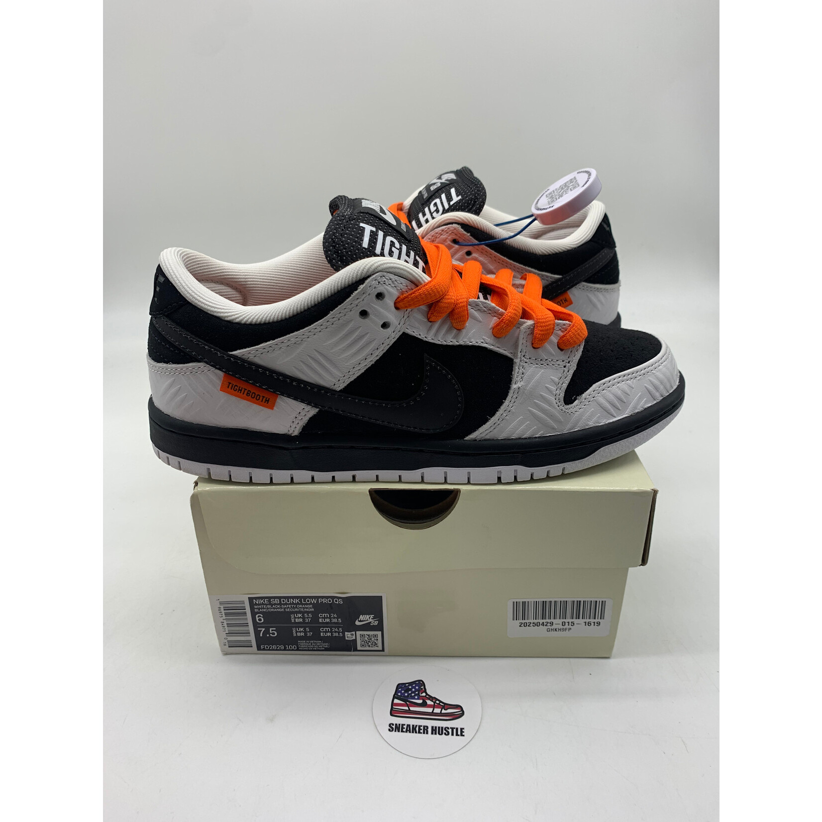 Nike SB Nike SB Dunk Low TIGHTBOOTH