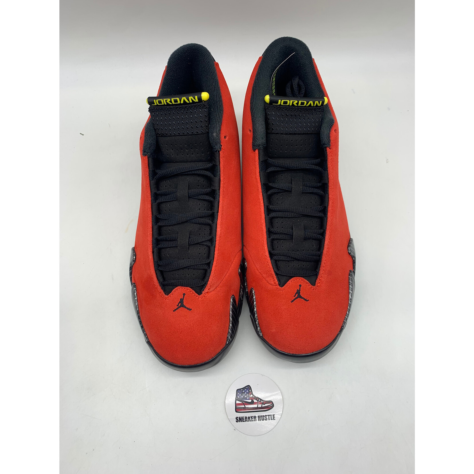Air Jordan Jordan 14 Retro Ferrari (2025)