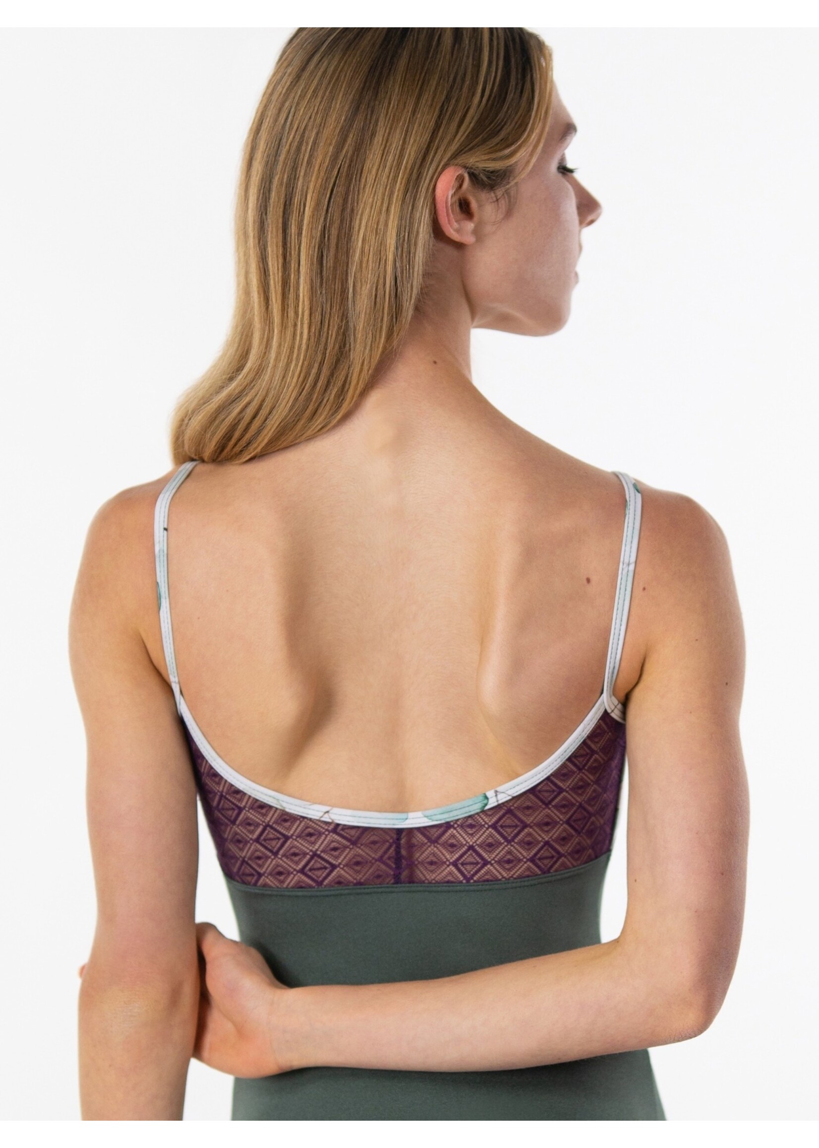 Suffolk Pointe Company Suffolk Harvest Leaves Pinch