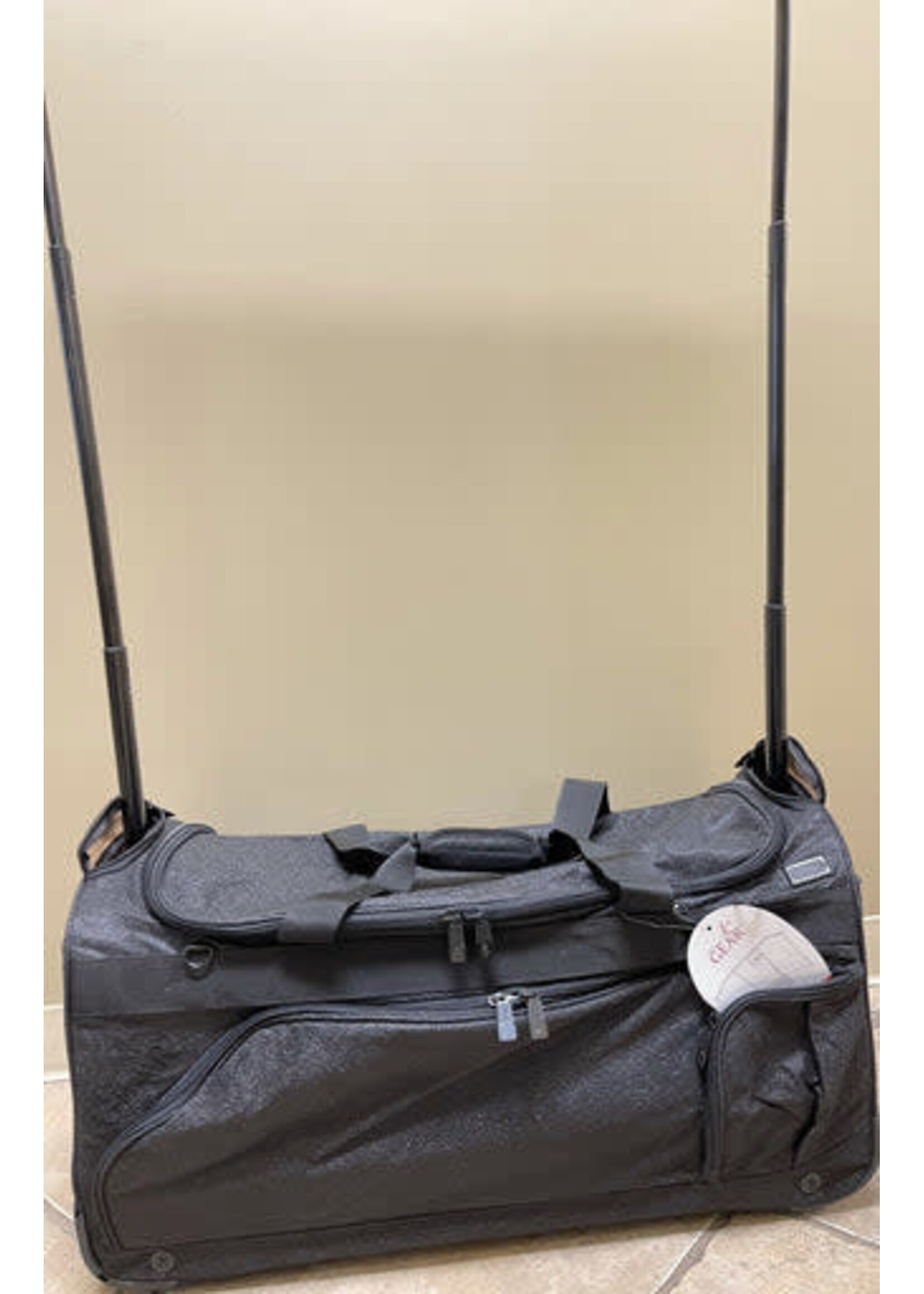 Glam'r Gear Glam'r Gear Demi Foldable Changing Station With Rack