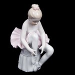Dasha 6018 Ceramic Ballerina Figurine