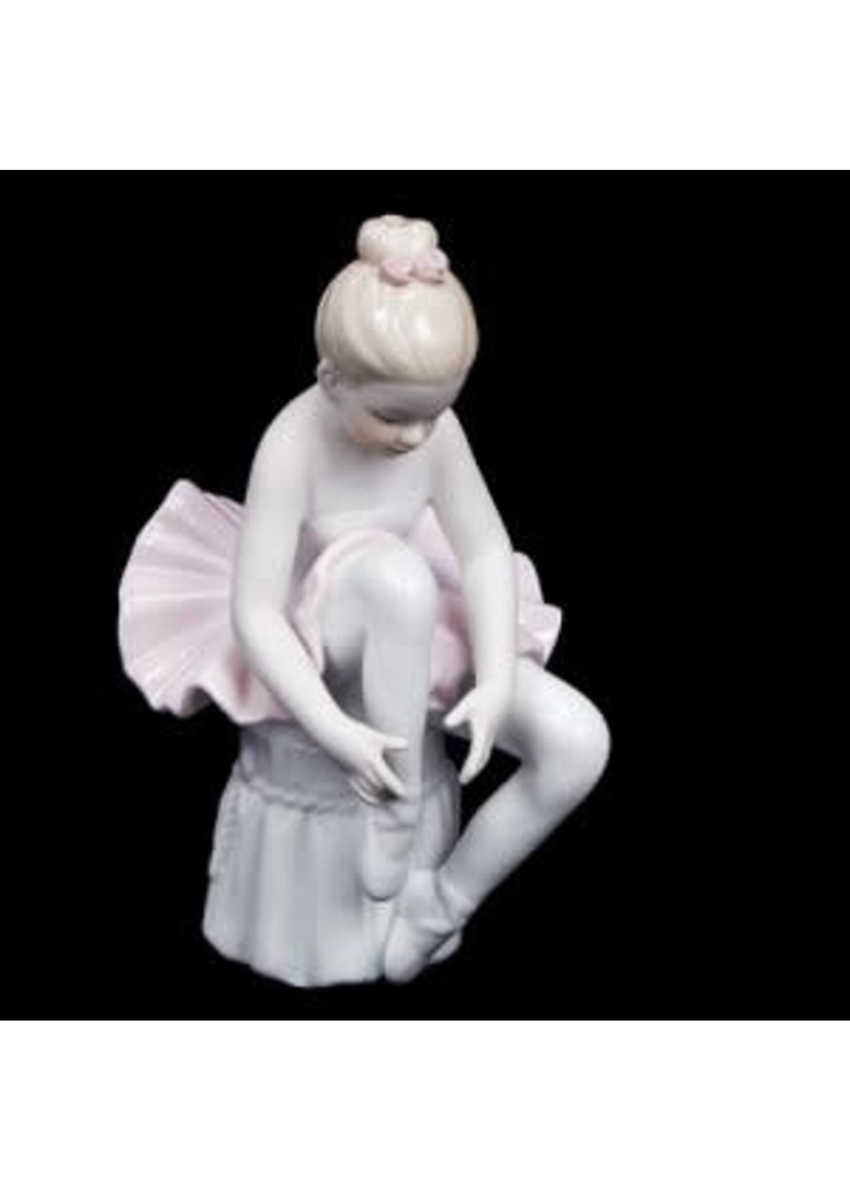 Dasha Dasha 6018 Ceramic Ballerina Figurine