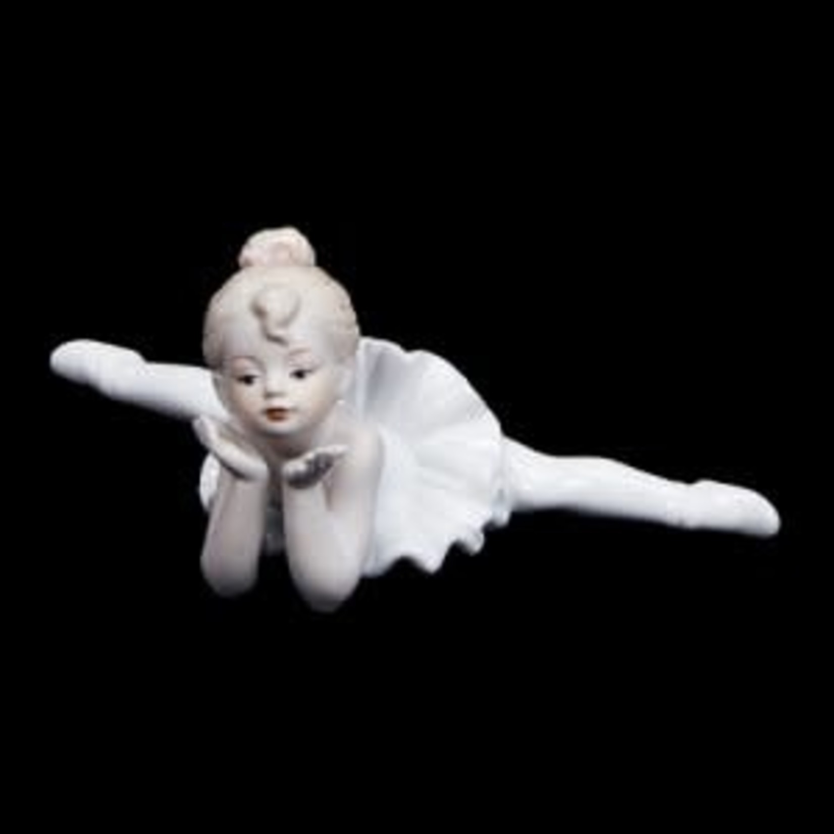 Dasha Dasha 6018 Ceramic Ballerina Figurine