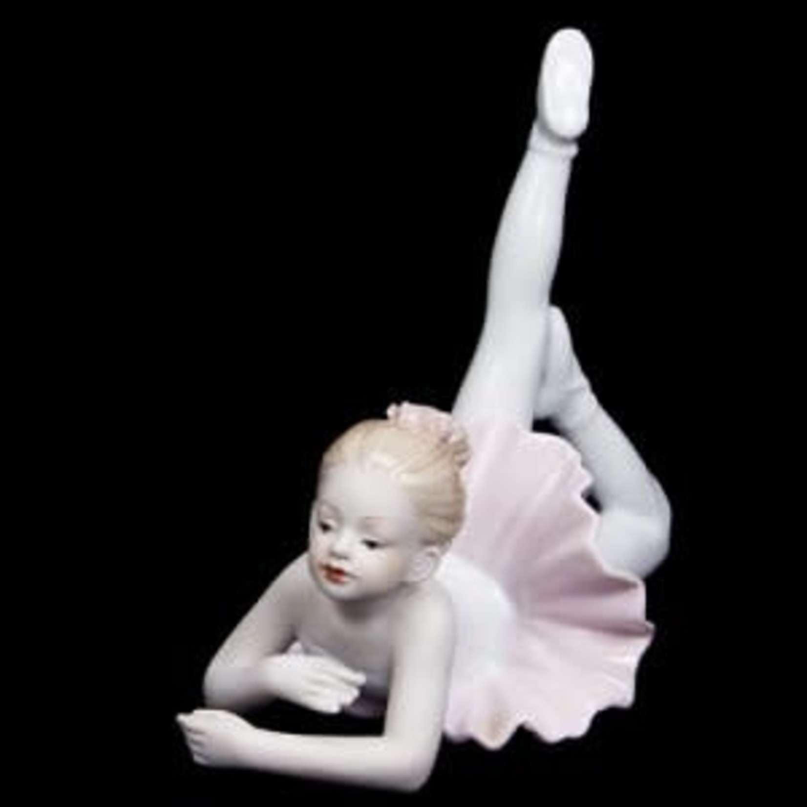 Dasha Dasha 6018 Ceramic Ballerina Figurine