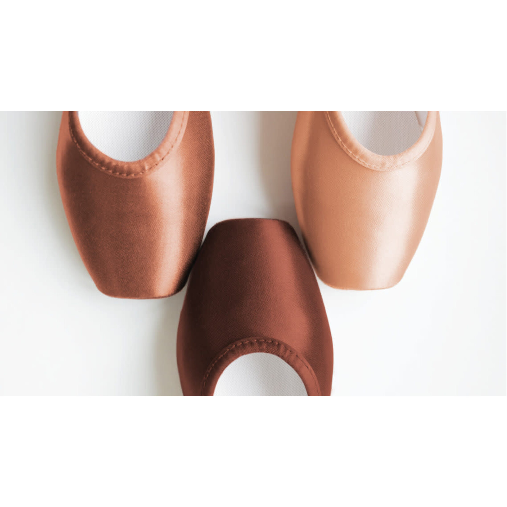 Gaynor Minden Europa Sculpted Fit Deep Vamp Low Heel Pointe Shoe Cappuccino