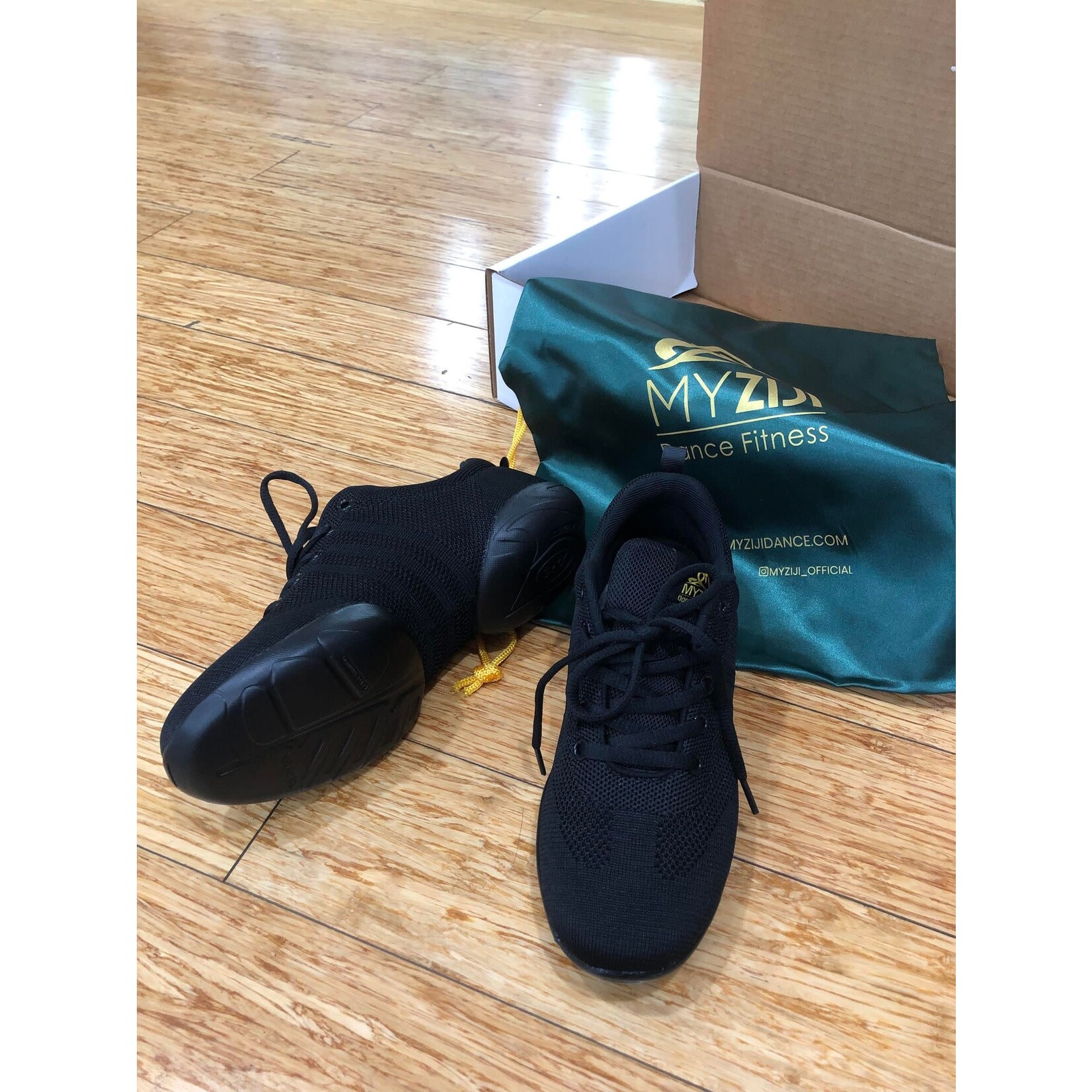 MyZiji Sky Dance Sneaker
