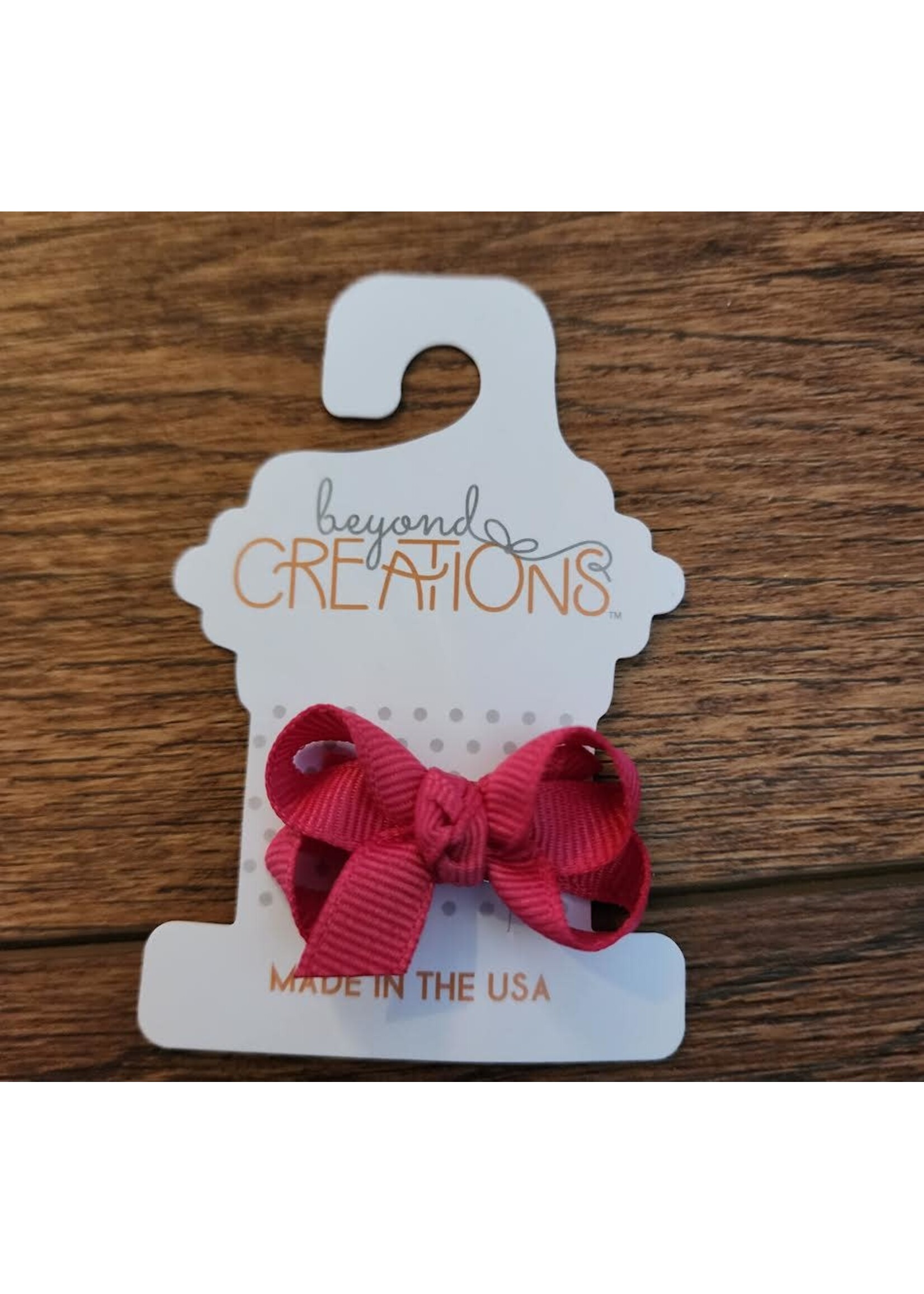 Beyond Creations Infant 1.5" Grosgrain Bow on Clip