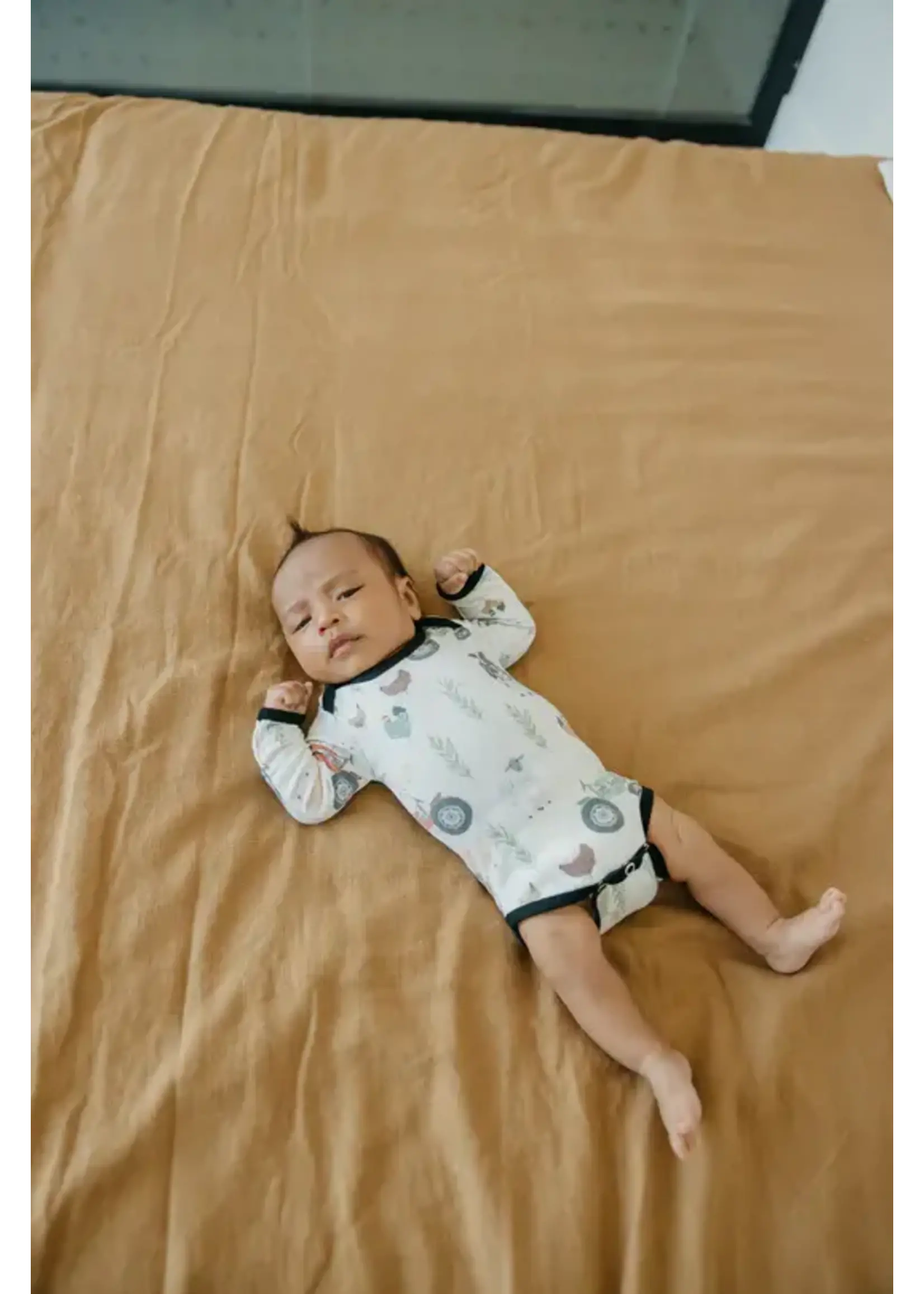 Copper Pearl Copper Pearl Long Sleeve Bodysuit Jo