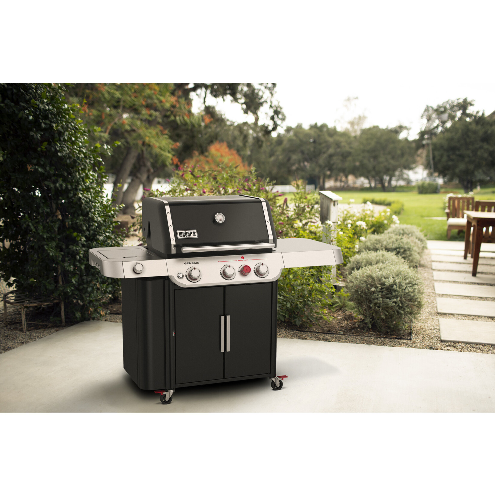 Weber Genesis E-335 LP BLK (Clearout - Save $324)