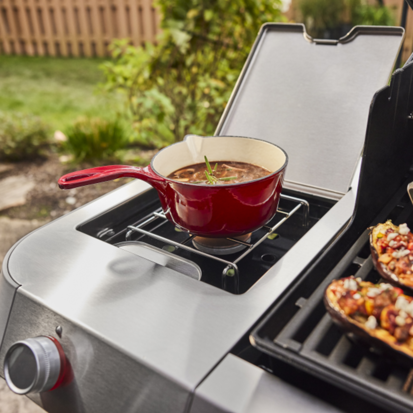 Weber Genesis E-335C NG SS (Save $150)