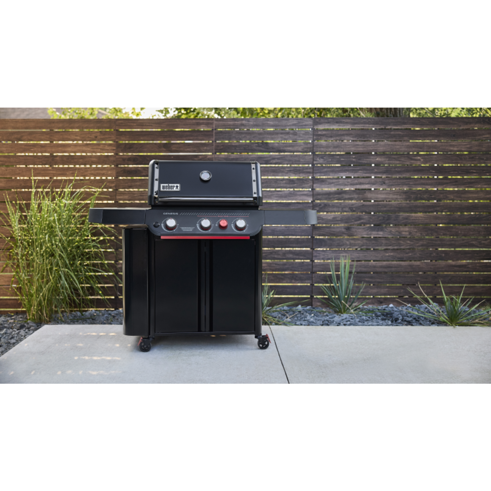 Weber Genesis E-330 Stealth LP Black