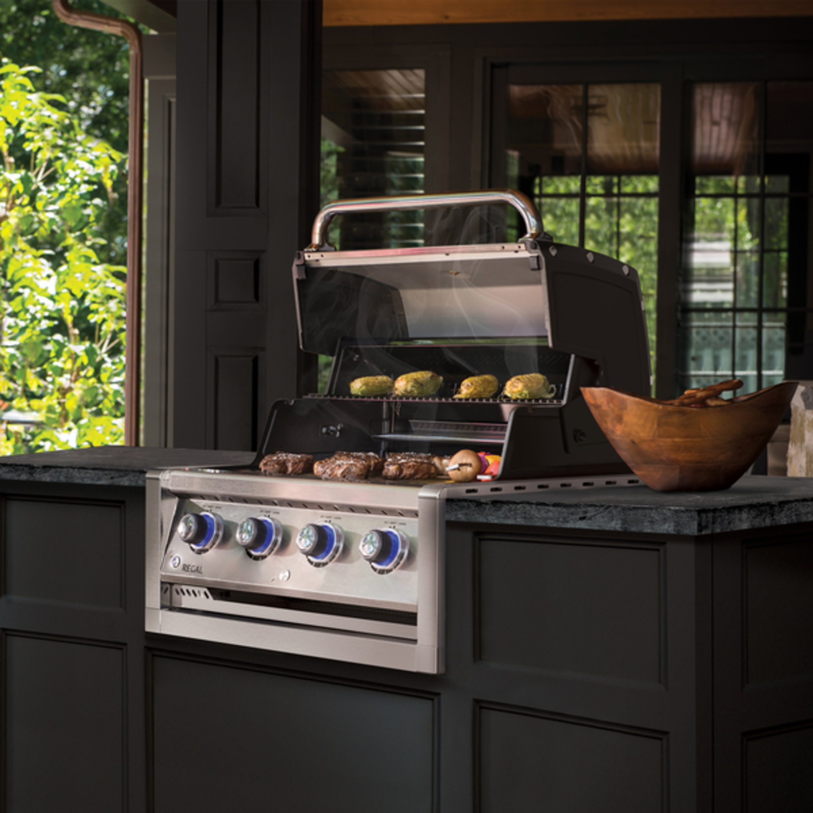 Broil King Regal S420 Built-In - NG