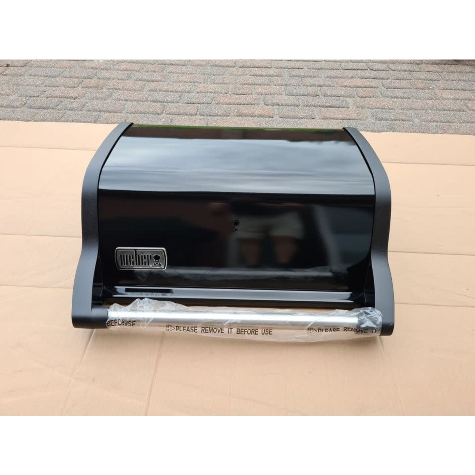 Weber 68828 -  Lid assy 300 blk spirit 20