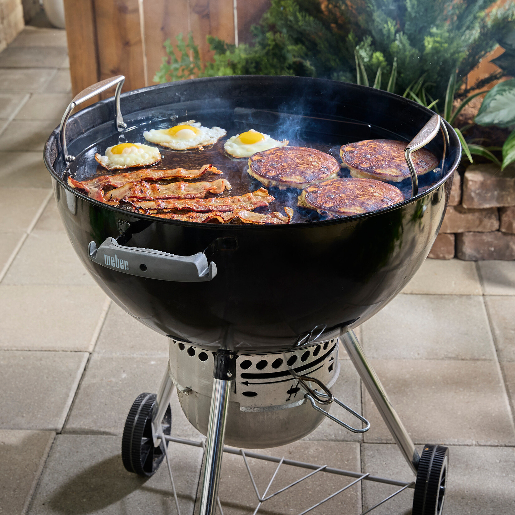 Weber Rust-Resistant 22" Round Griddle Insert { BIN  WE1 - 1 }