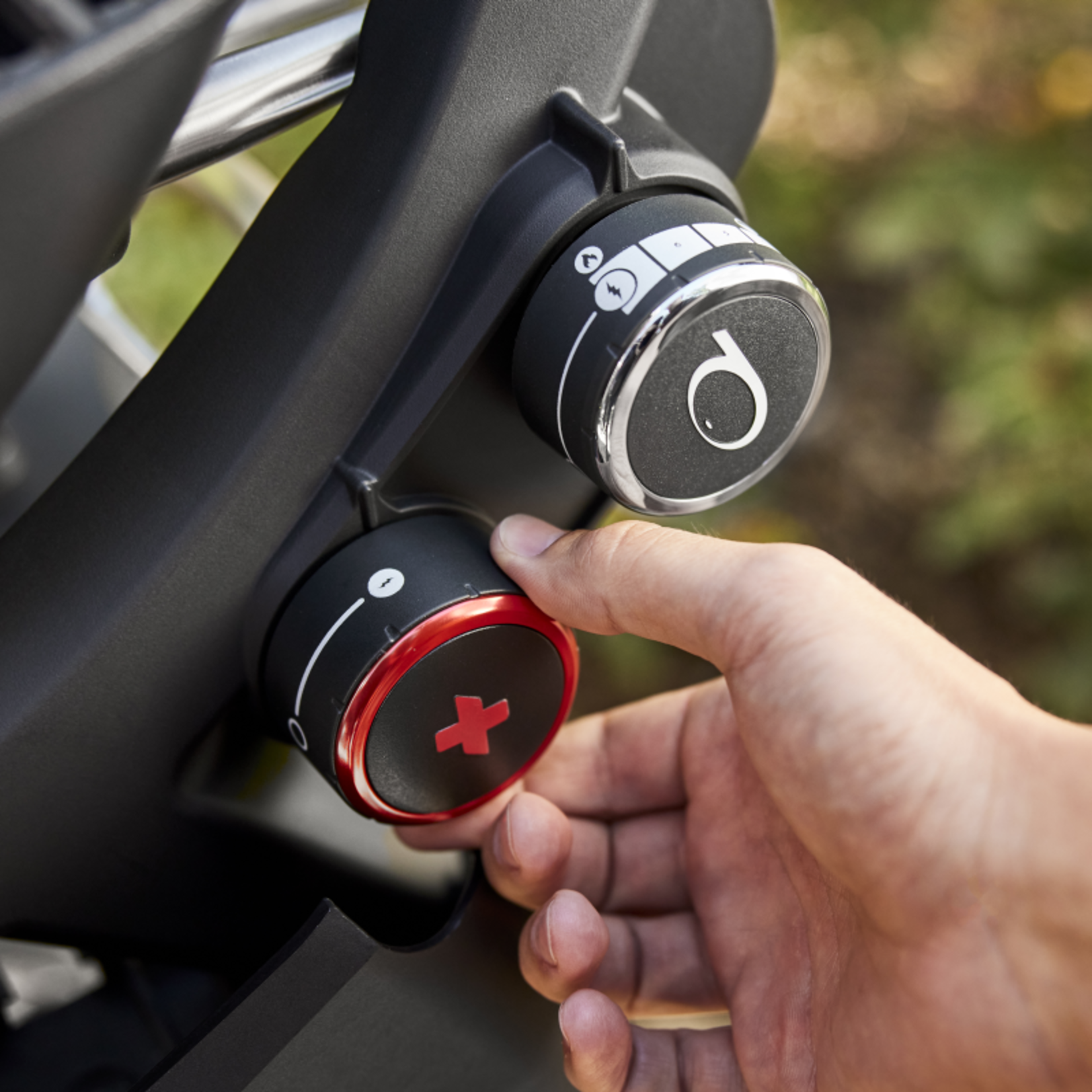 Weber Q 2800N+ LP Grill (with stand)