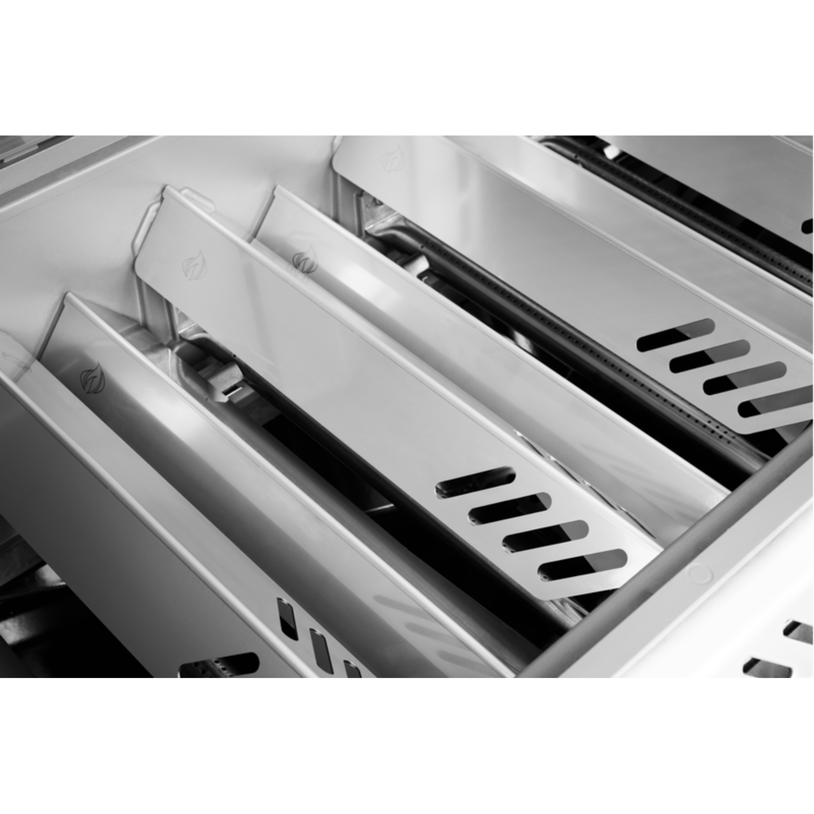 Napoleon Prestige® PRO 665 Elite Natural Gas Grill with Smart Technology & Electric Smoker Box