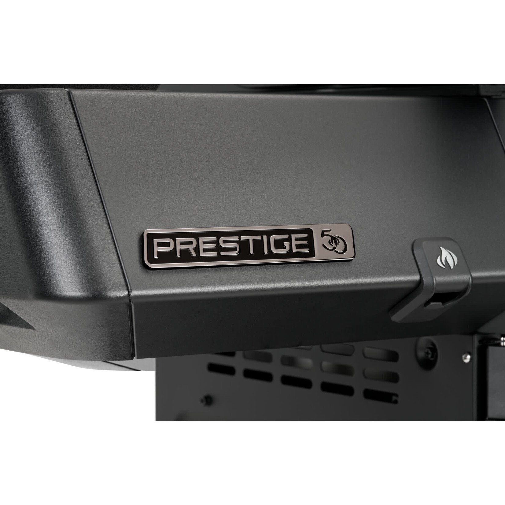 Napoleon Ltd Edition Blue P500 c/w 50year cover, apron & toolset - LPG