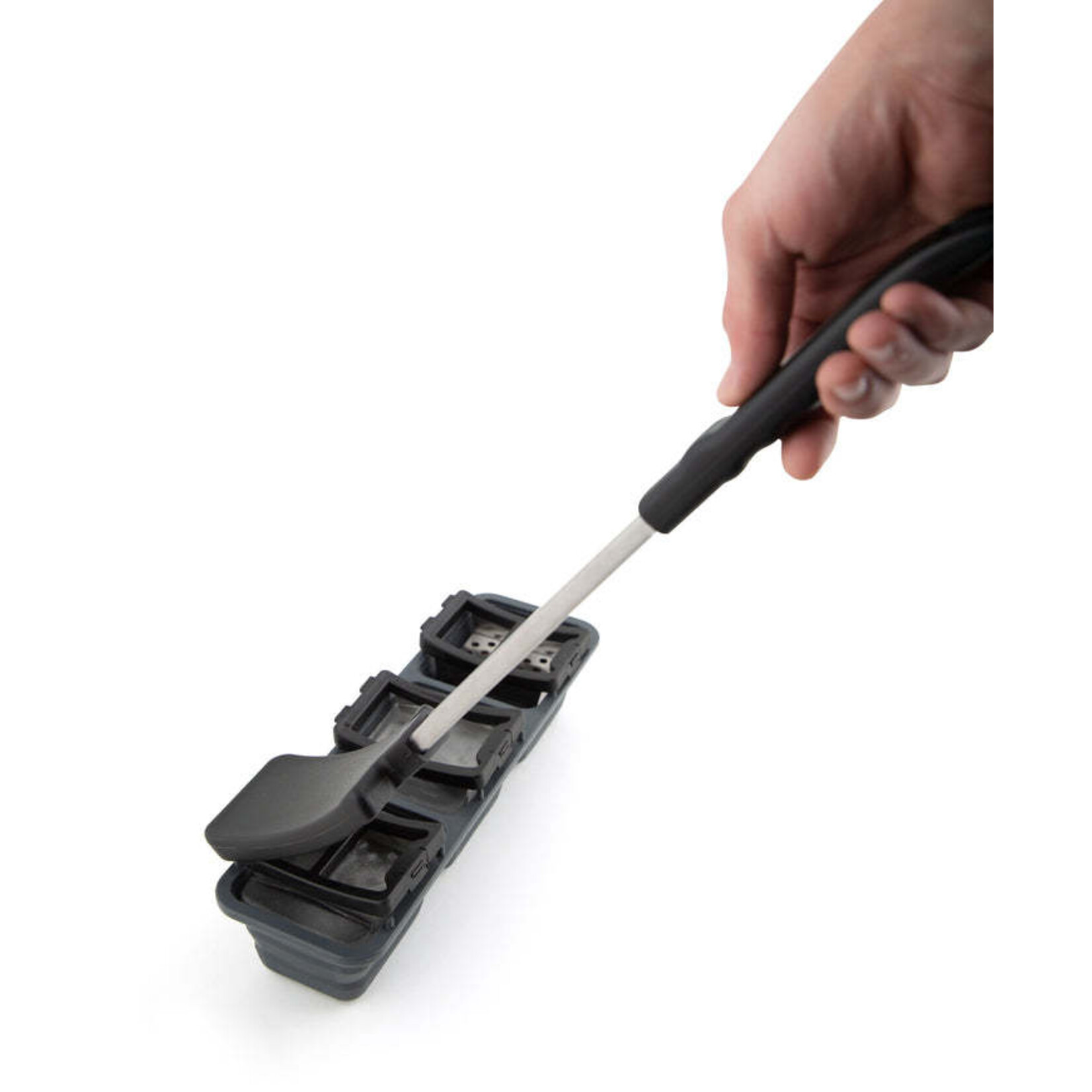 Broil King Ice Grill Brush- SS & Resin {6}
