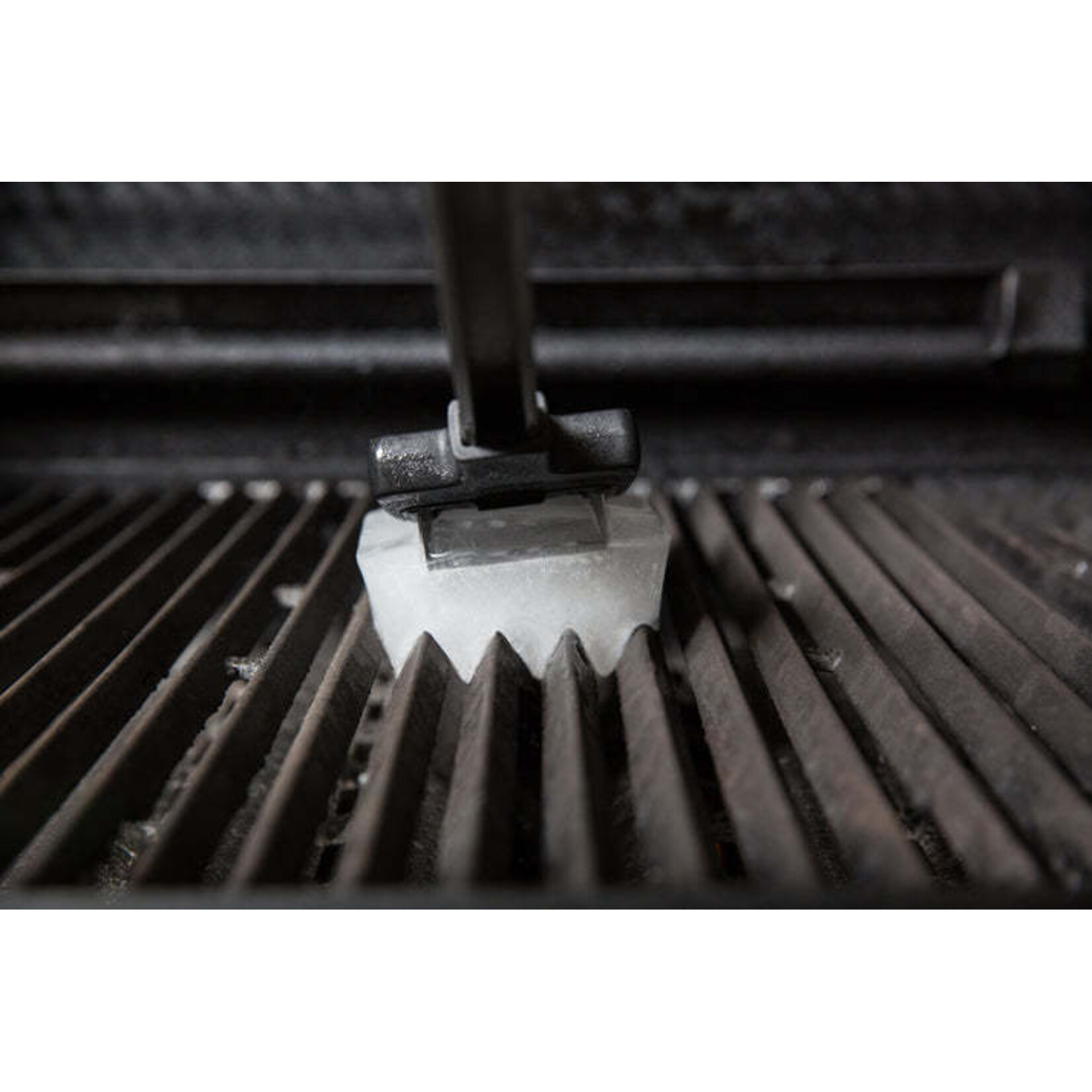 Broil King Ice Grill Brush- SS & Resin {6}