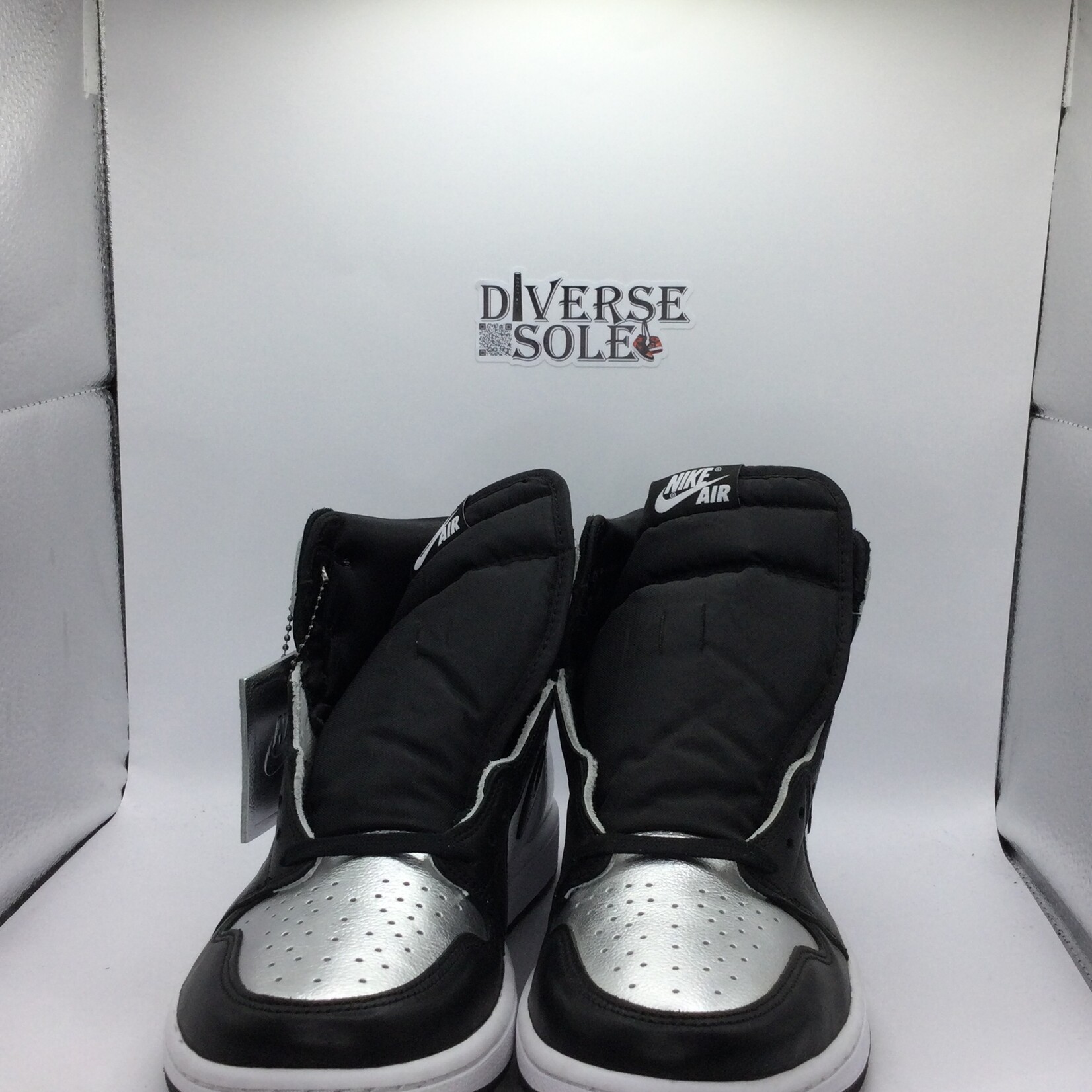 Jordan 1 Silver Toe