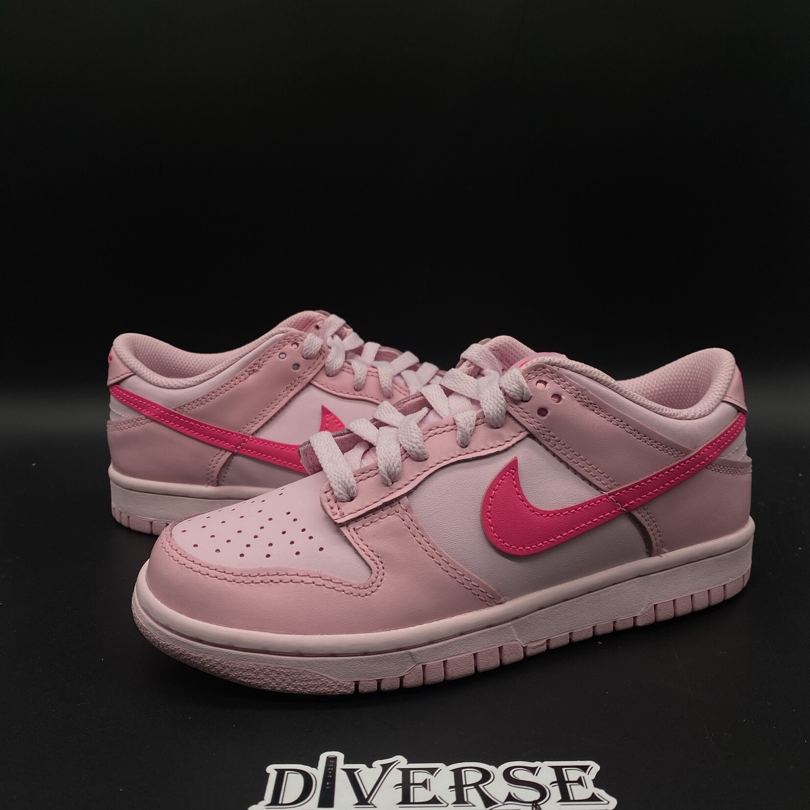 Nike Dunk Low Triple Pink (GS)