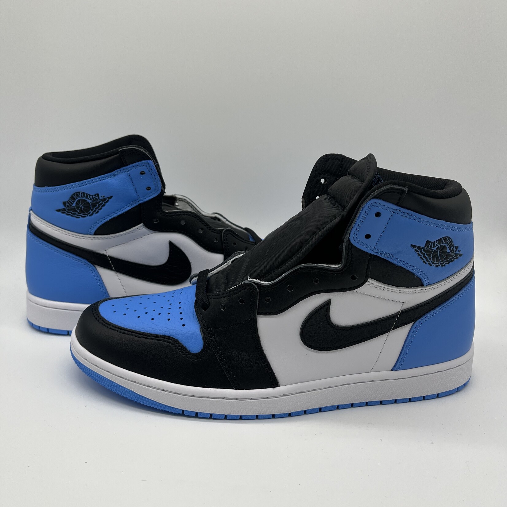 Jordan 1 UNC Toe