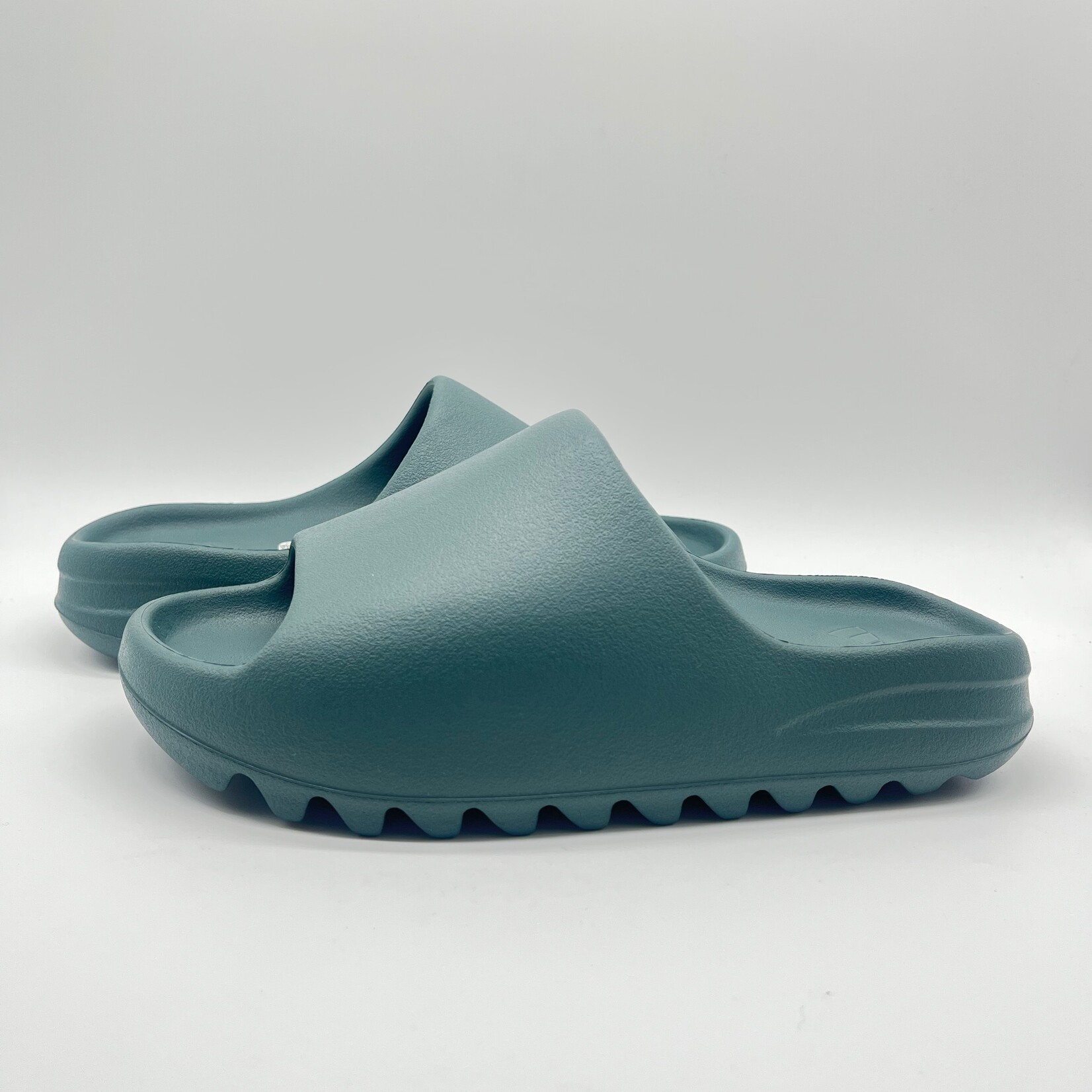 Yeezy Slide Slate Marine