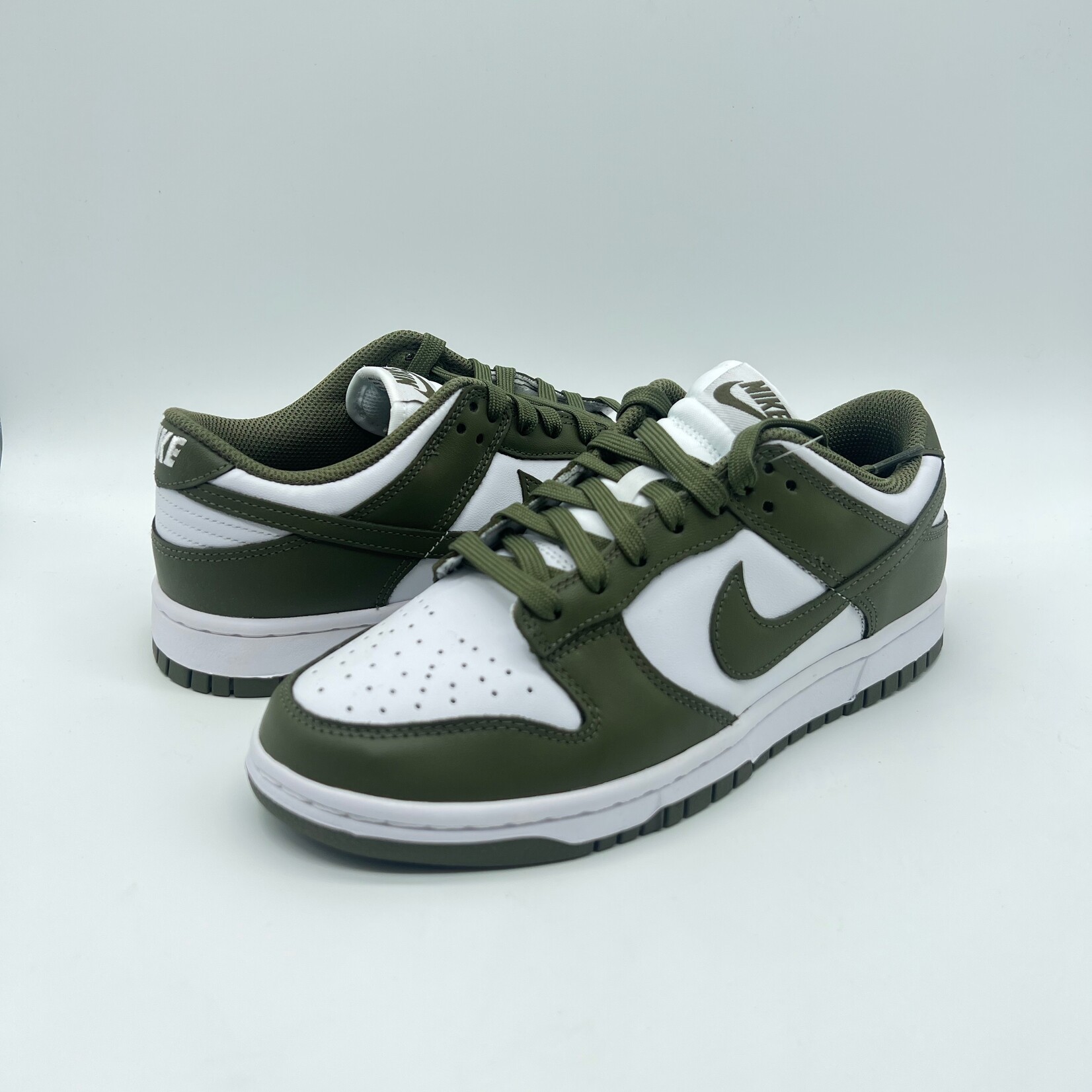 Nike Dunk Medium Olive