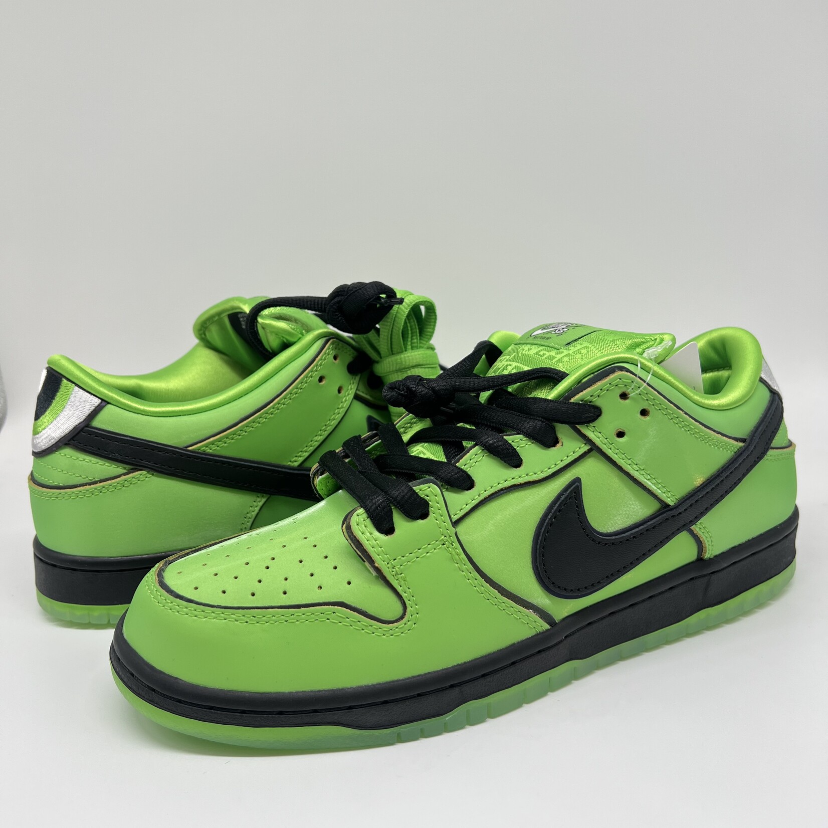 Nike SB Dunk x Powerpuff Buttercup