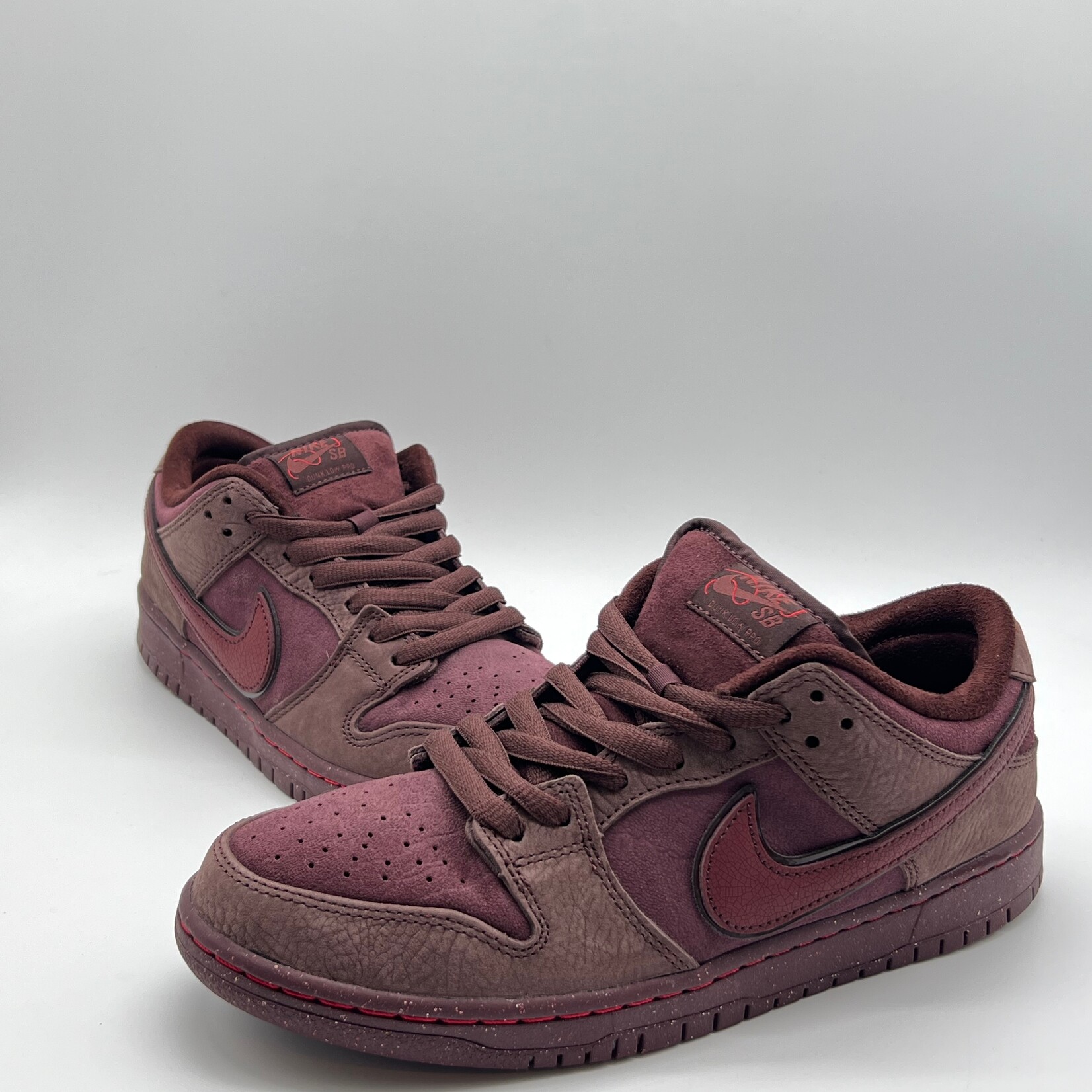 Nike SB Dunk Low City Of Love Burgundy Crush