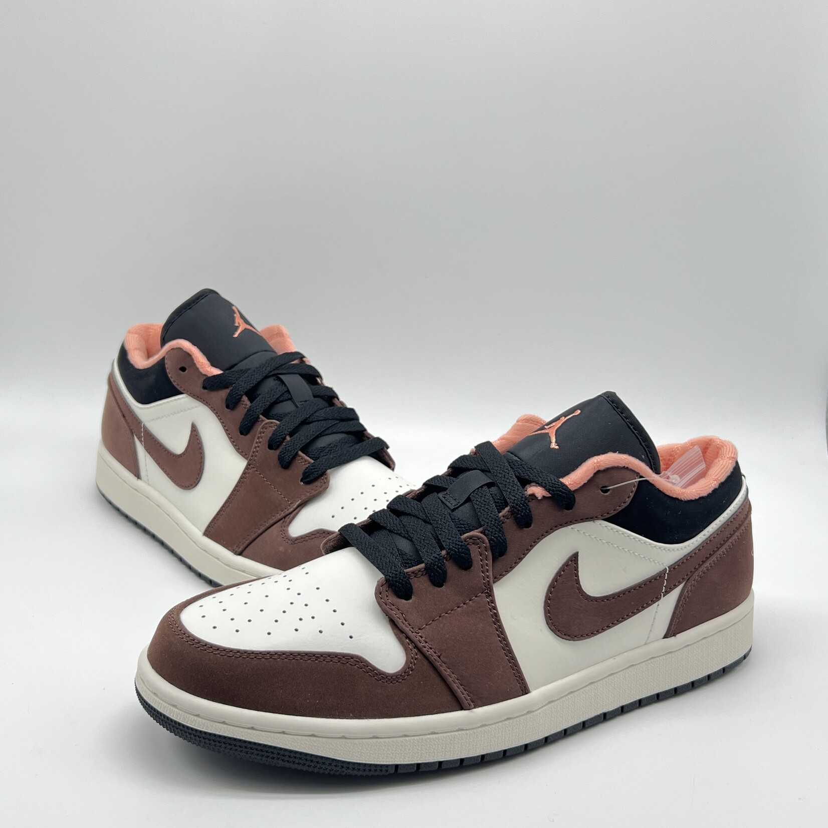 Jordan 1 Low Mocha