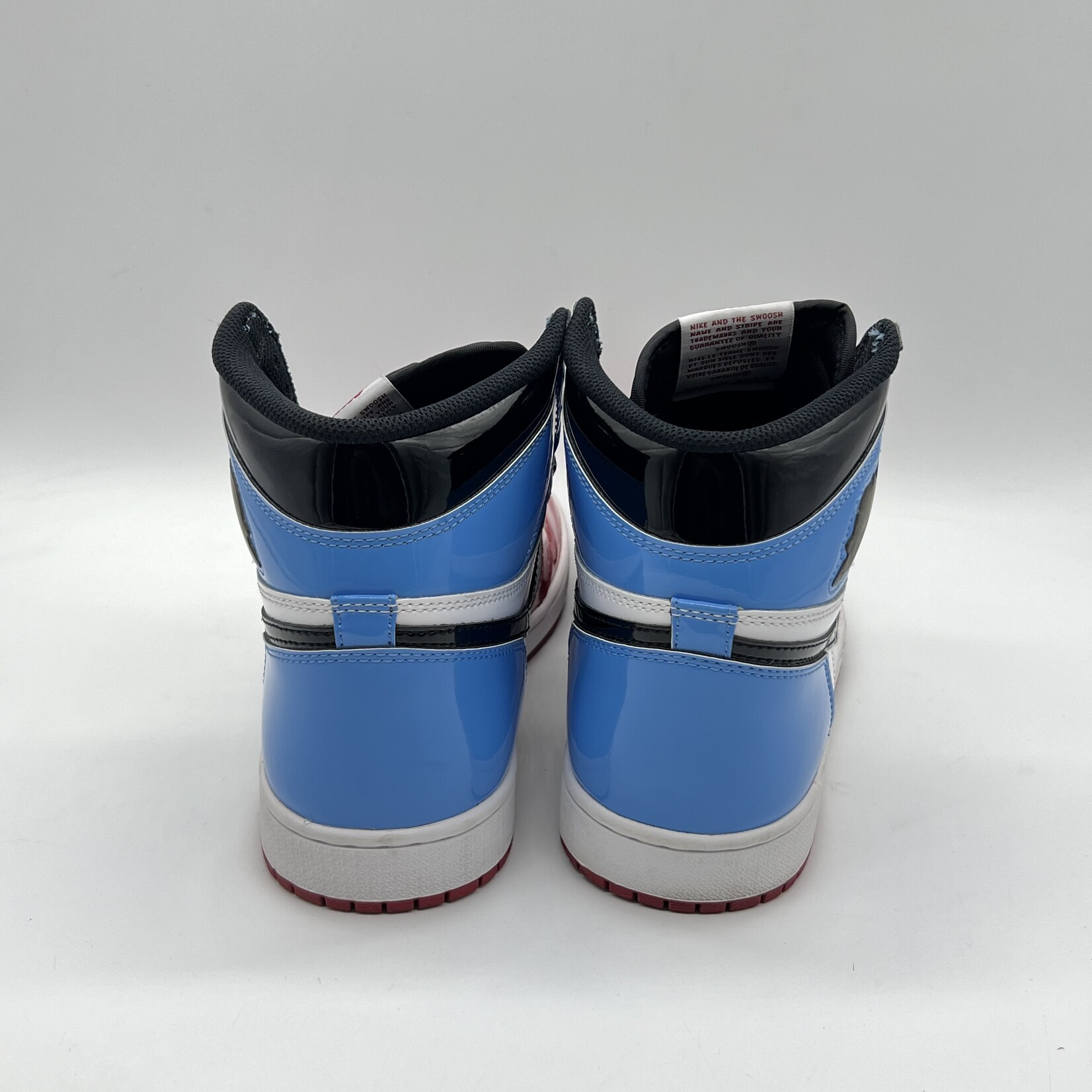 Jordan 1 Retro High Fearless UNC Chicago