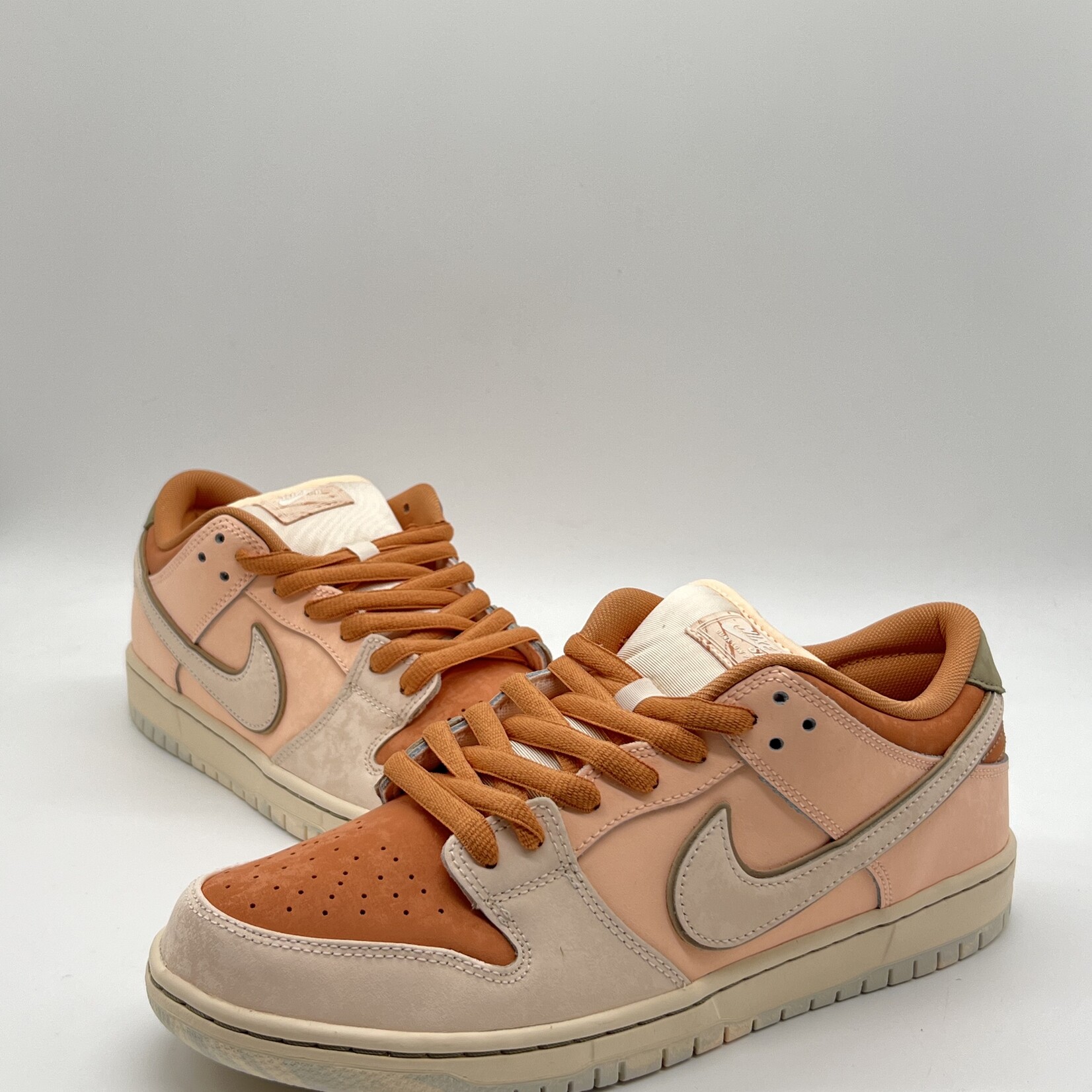 Nike SB Dunk Low Trocadéro Gardens