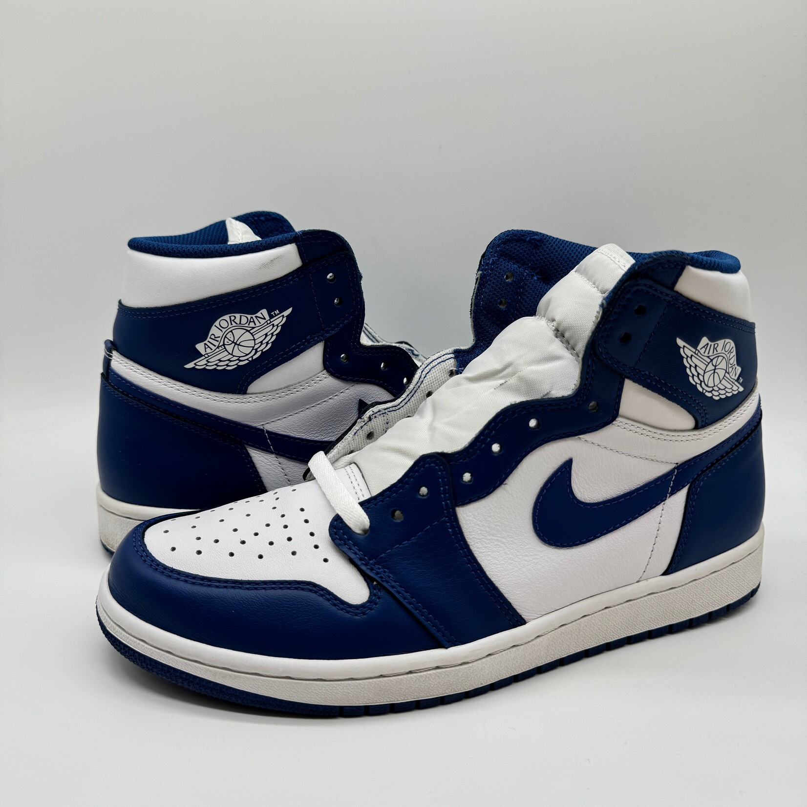 Jordan 1 Retro Storm Blue