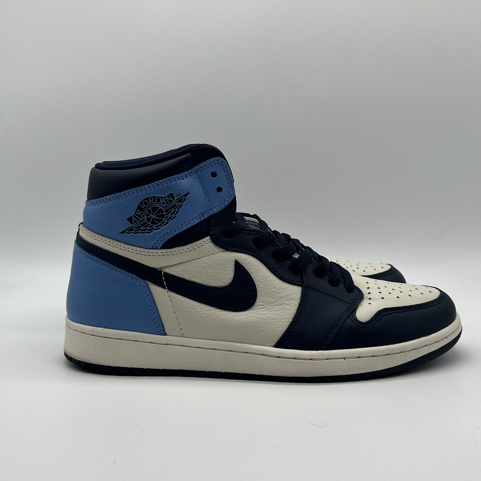 Jordan 1 Retro High Obsidian