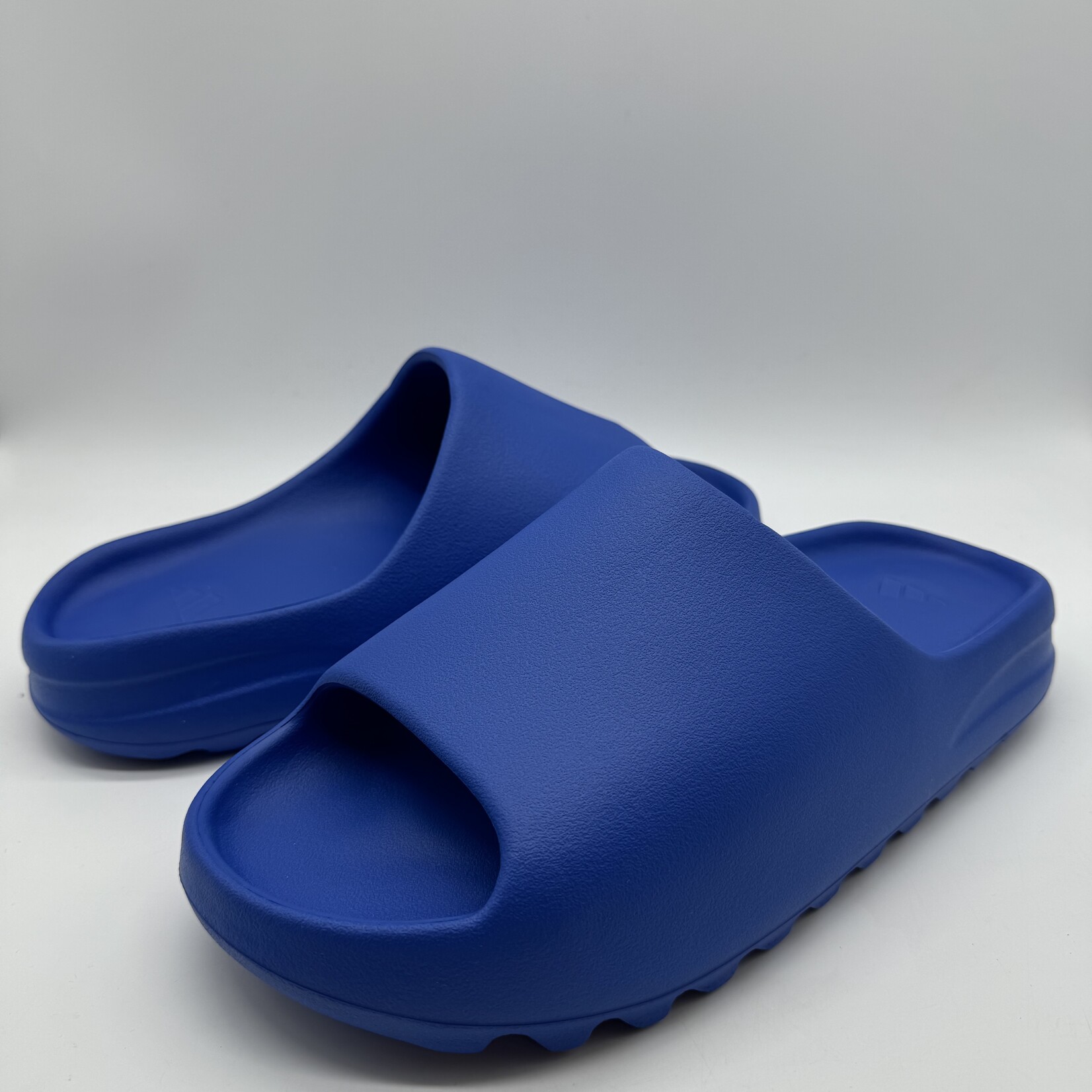 Yeezy Slide Azure