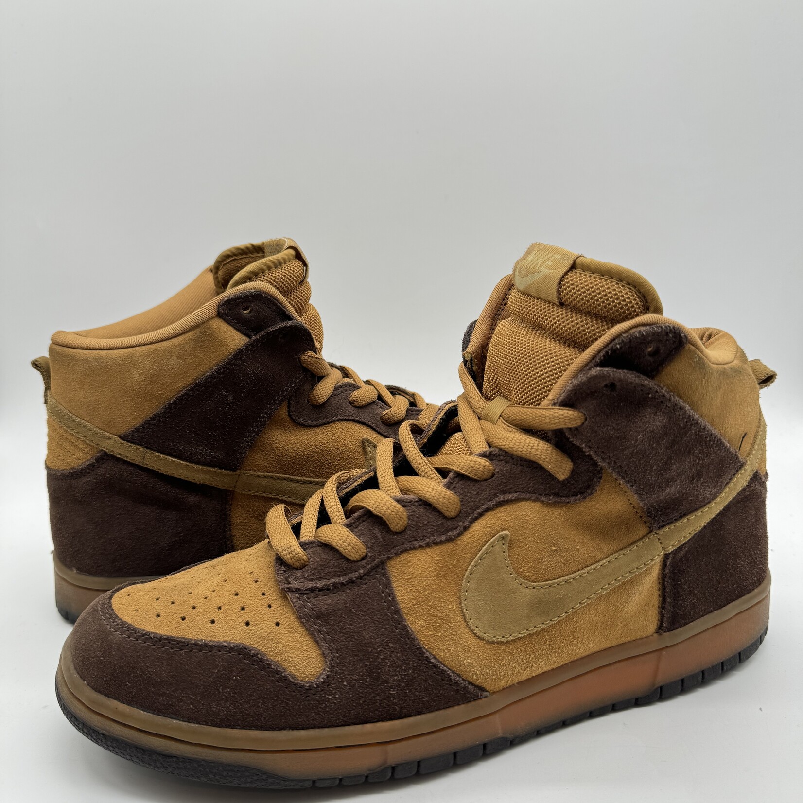 Nike SB Dunk High Brown Pack