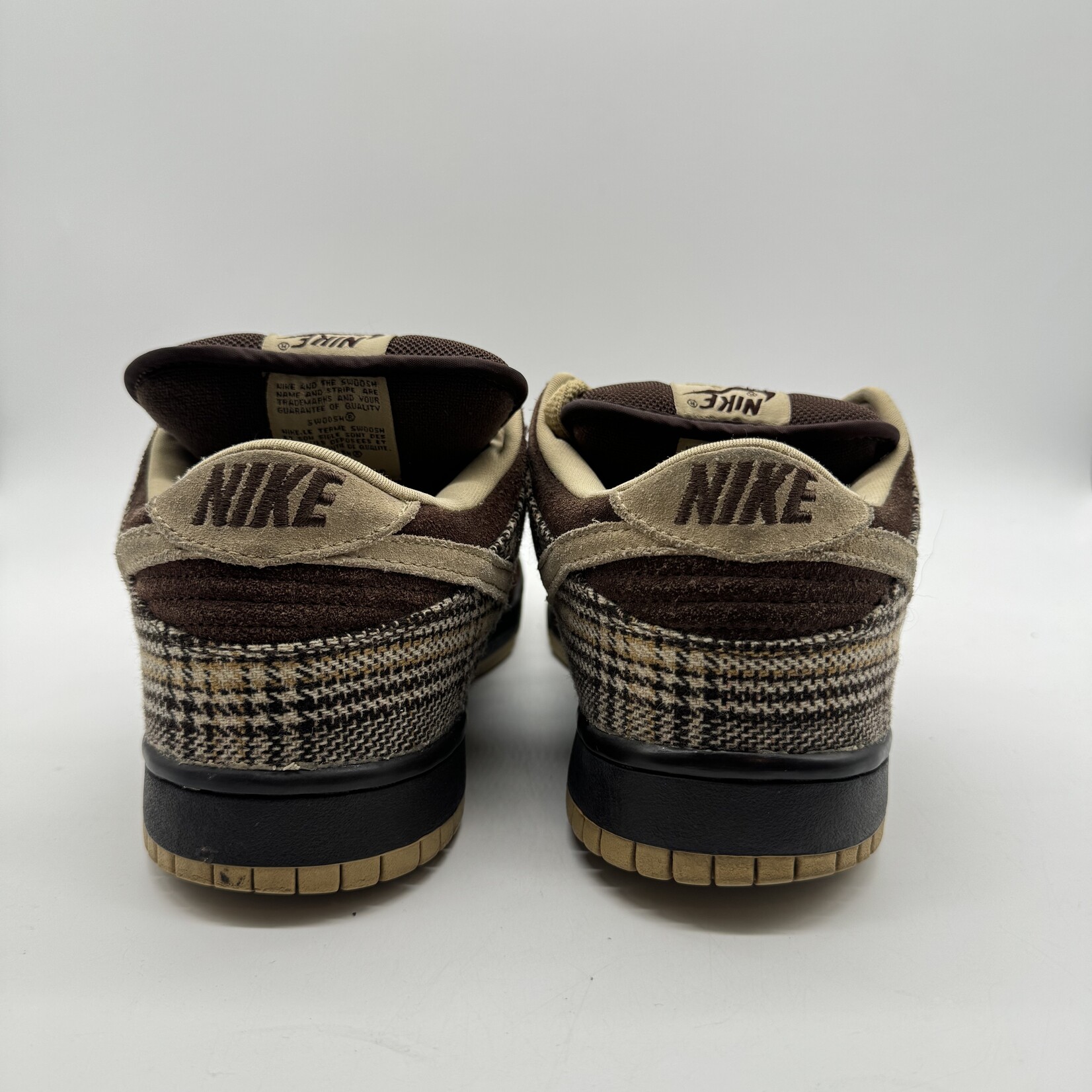 Nike SB Dunk Low Tweed Diverse Sole