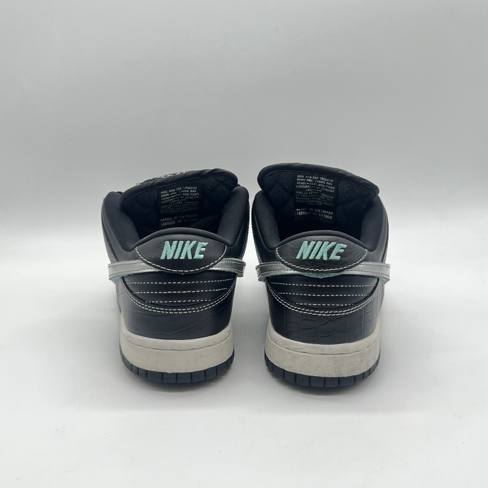Nike SB Dunk Low Diamond Supply Co.
