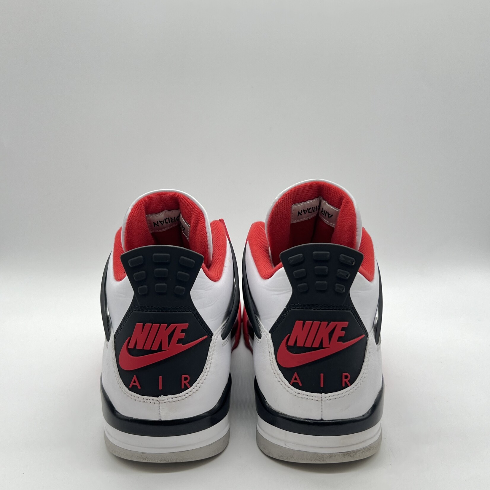 Jordan 4 Retro Fire Red (2020)