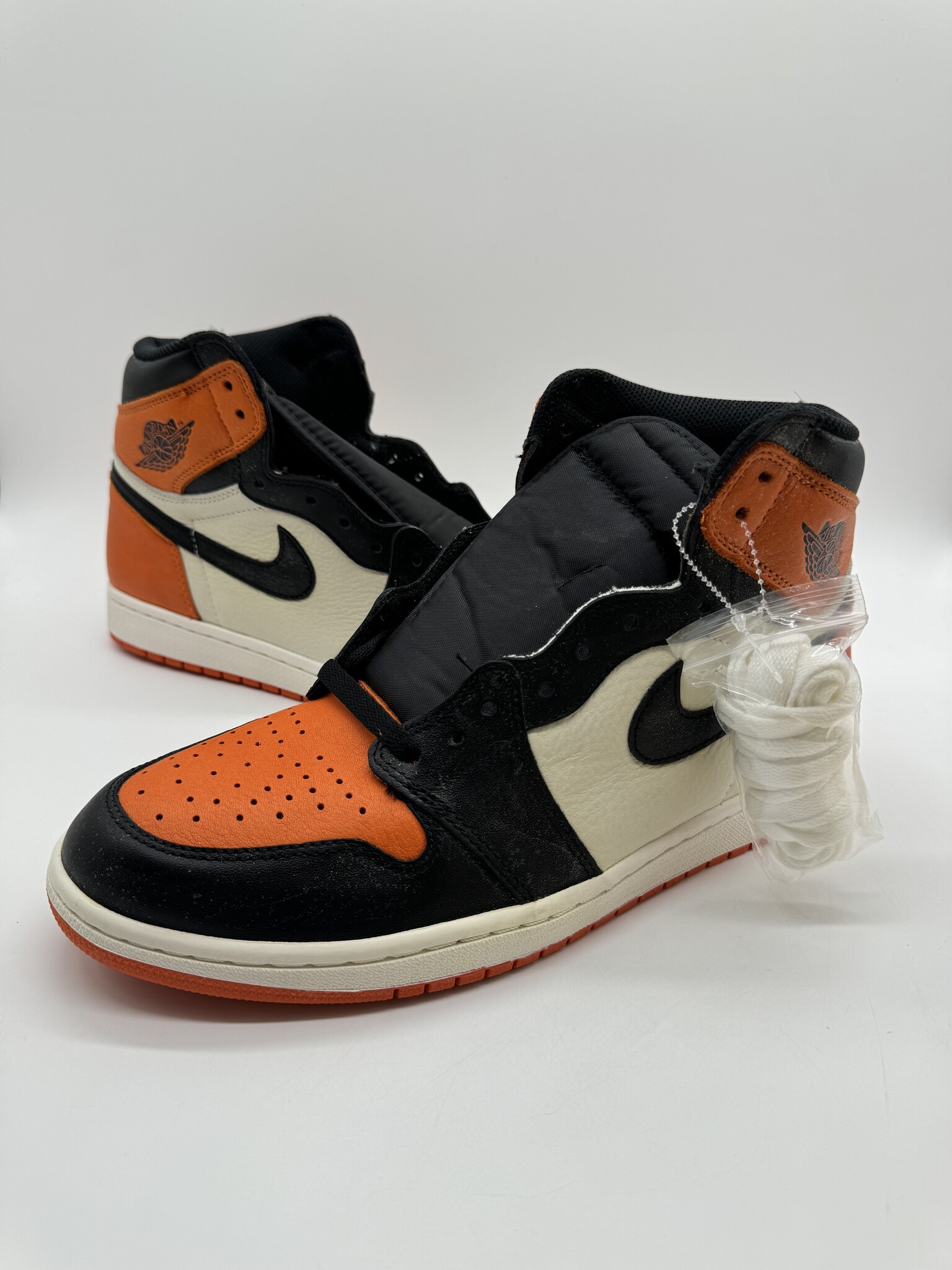 Jordan 1 Retro Shattered Backboard - Diverse Sole Jordan 1 Retro Shattered Backboard - Diverse Sole